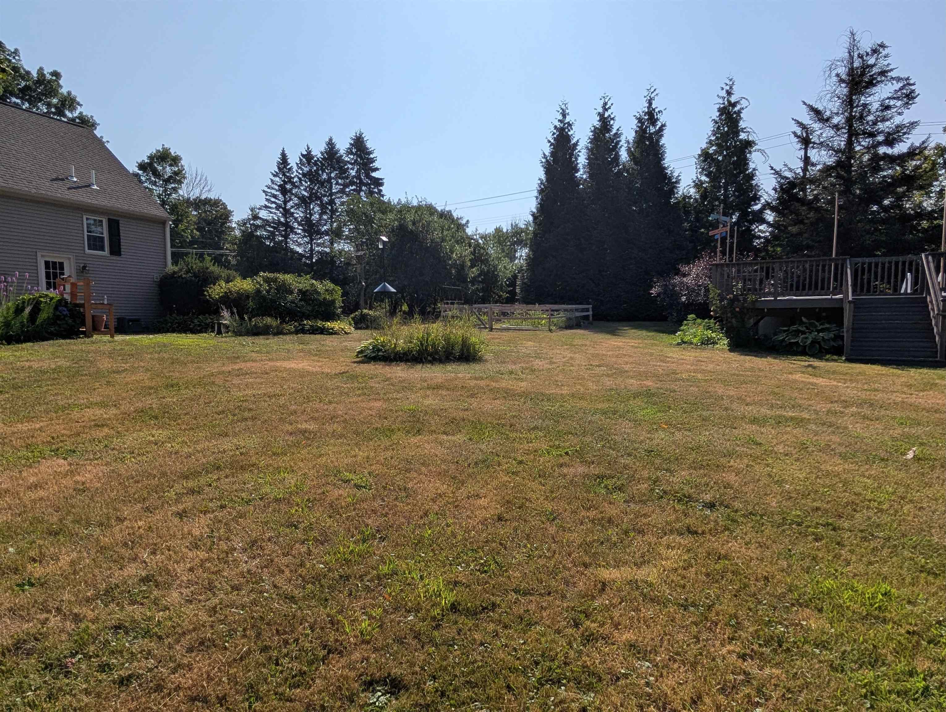 1 Jason Dr, Stratham, NH 03885