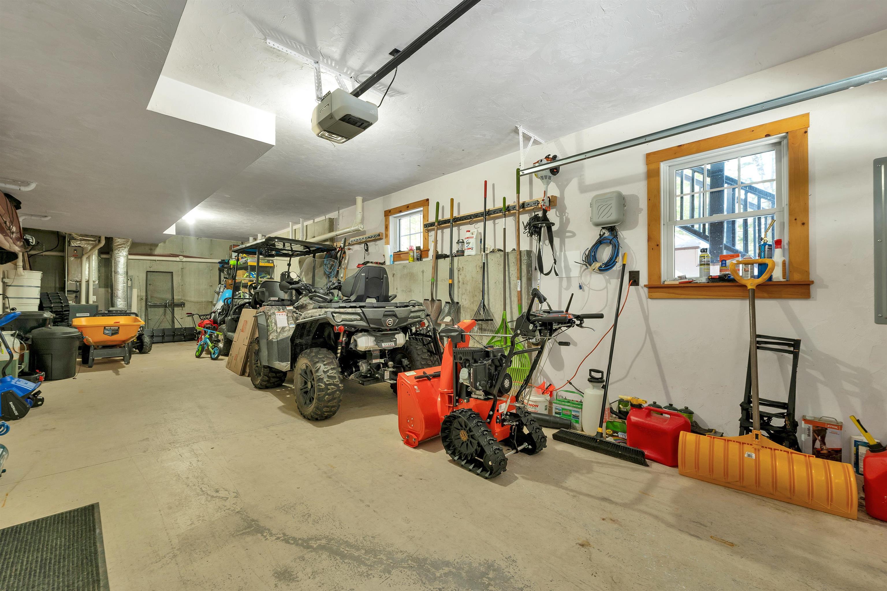 71 Deer Run Dr, Freedom, NH 03836