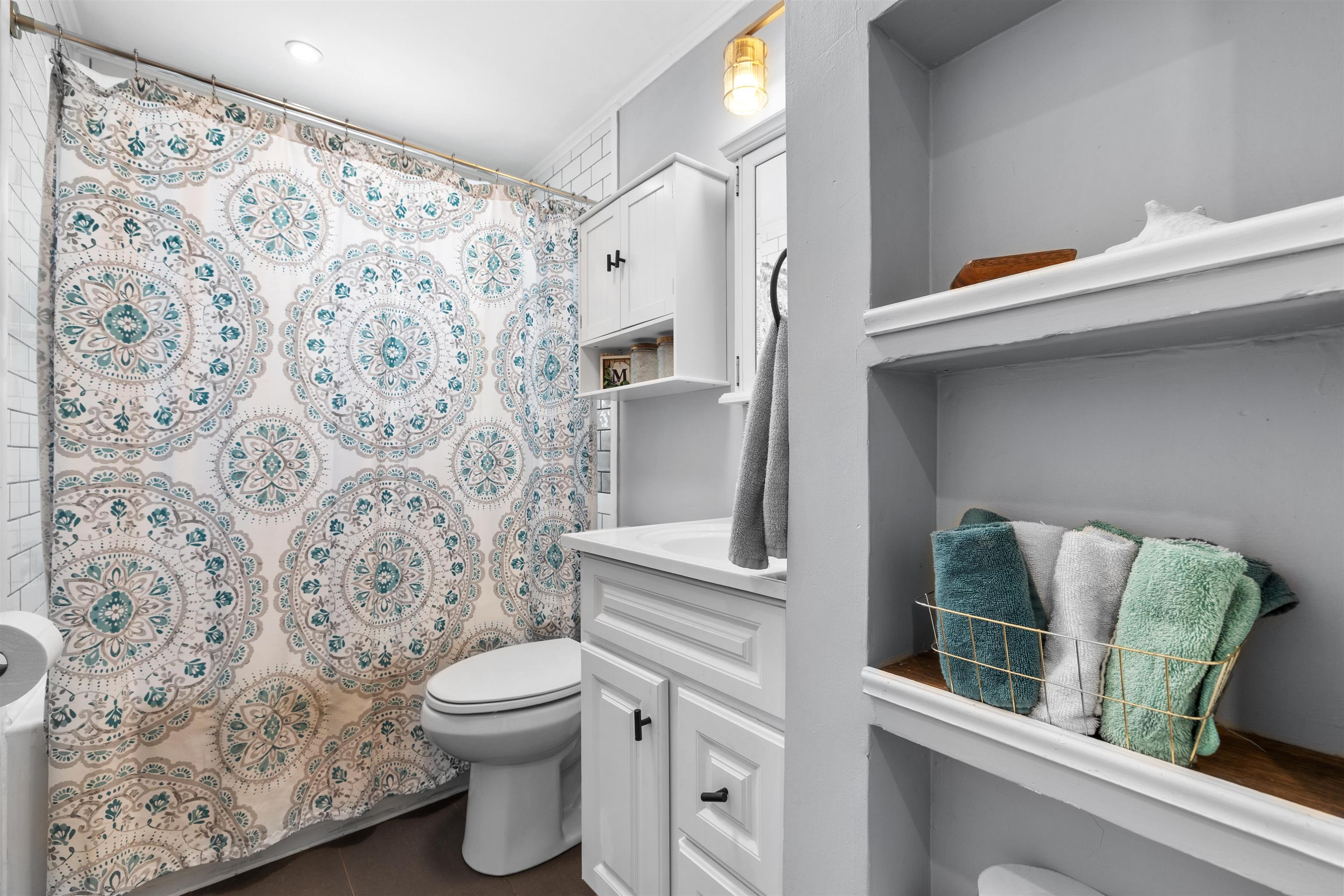 278 Exchange Ave, Manchester, NH 03104