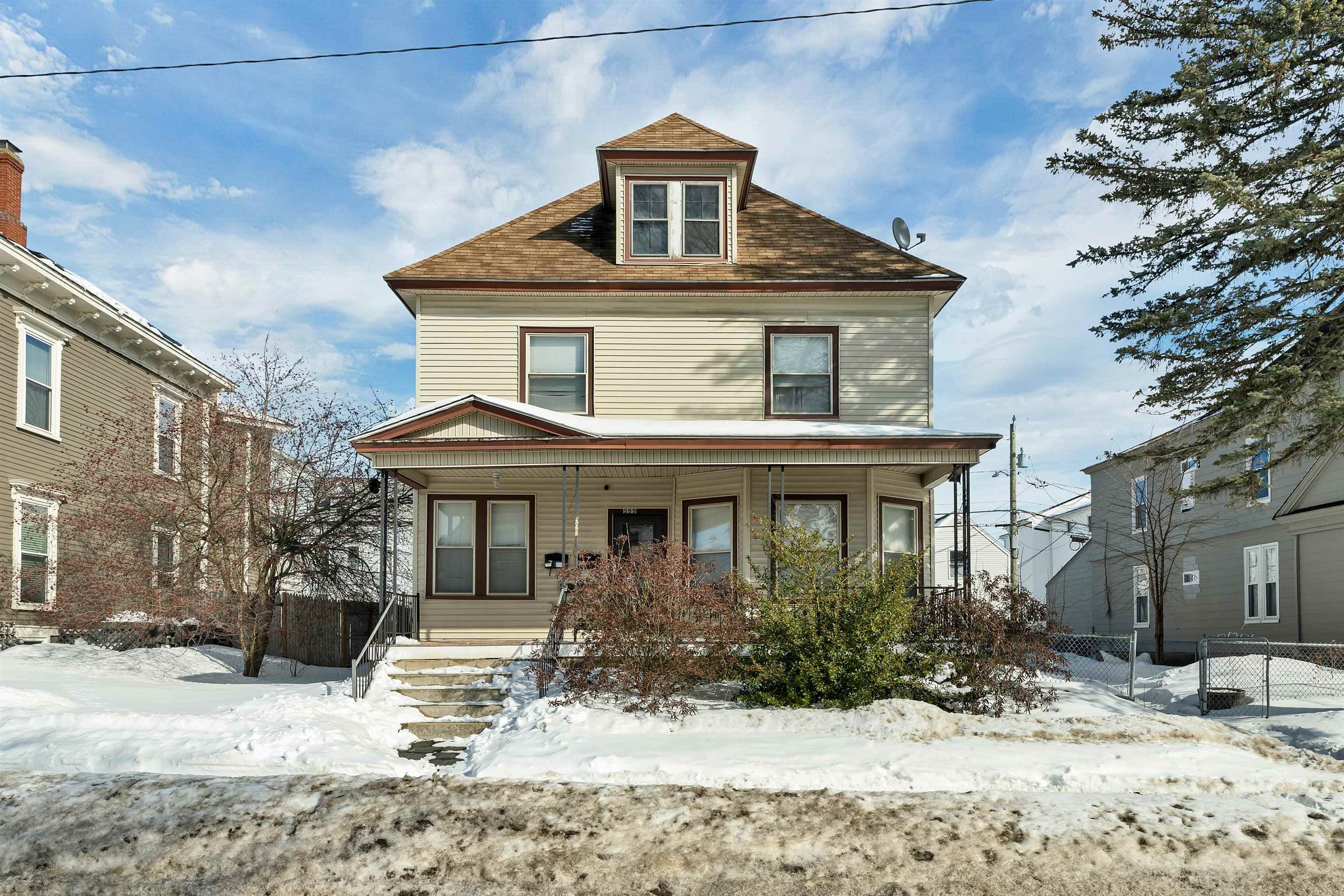 599 Beech St, Manchester, NH 03104