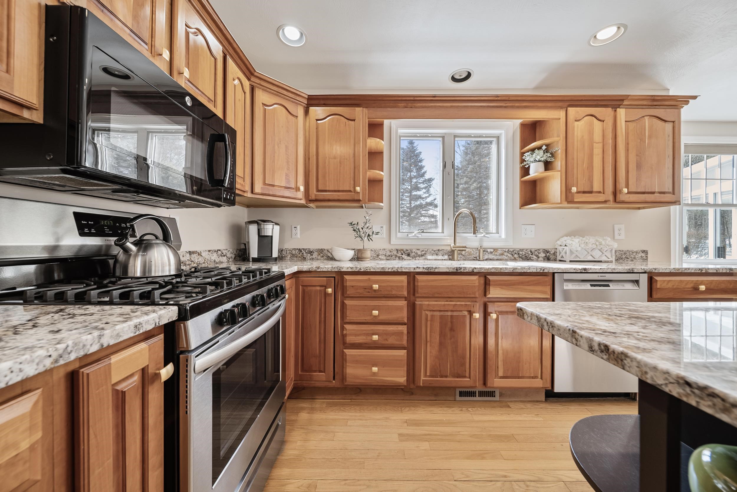 Homes for sale in Amherst, NH | 7 Jennifer Ln, Amherst, NH 03031 | MLS# 5078131