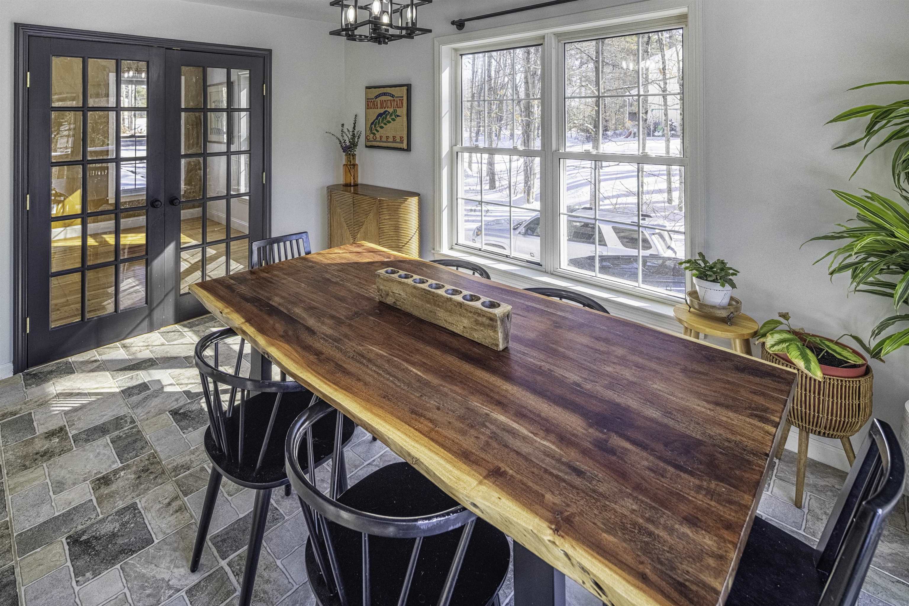 319 Old Concord Turnpike, Barrington, NH 03825