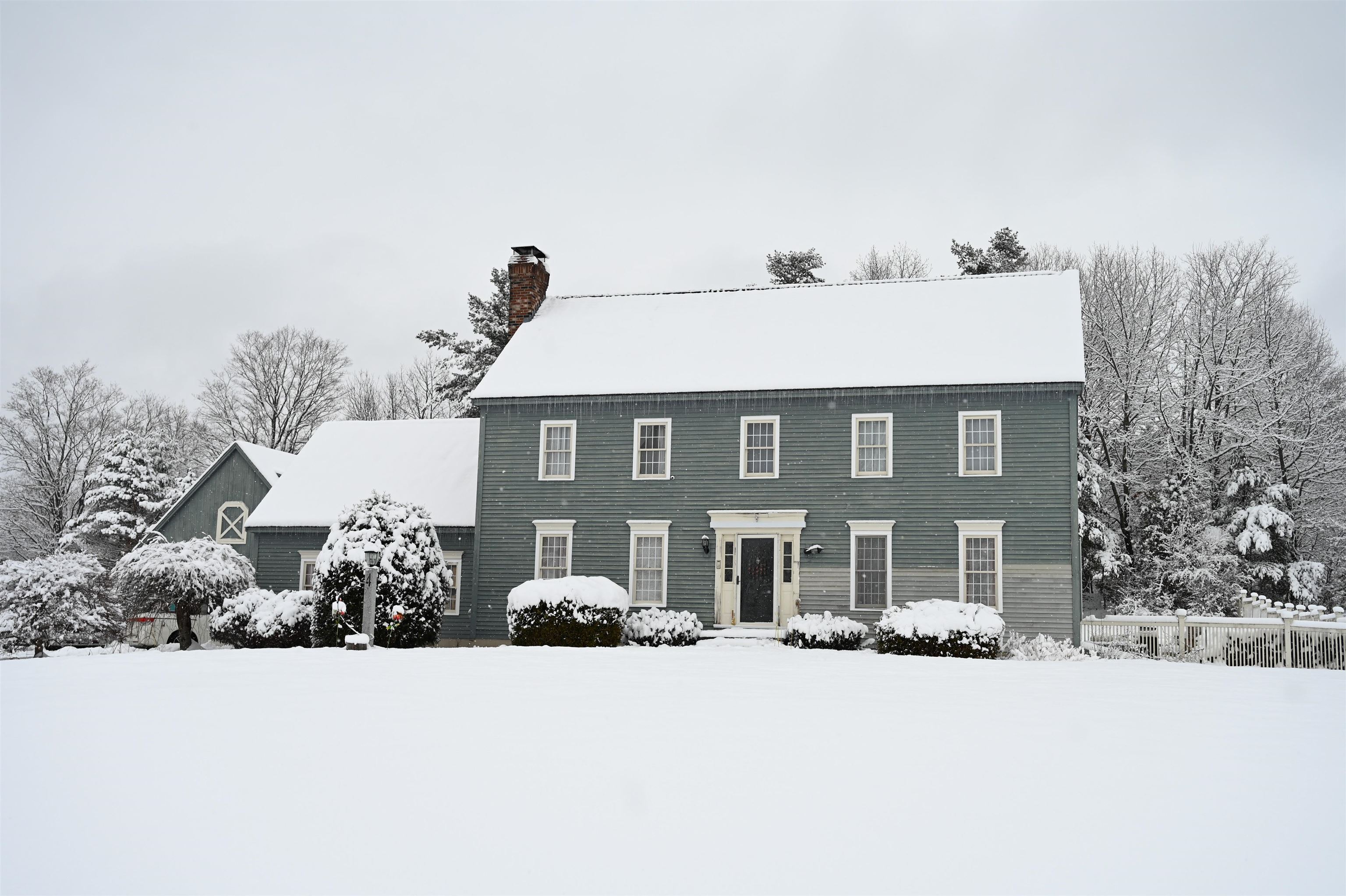 4 Westview Dr, Derry, NH 03038