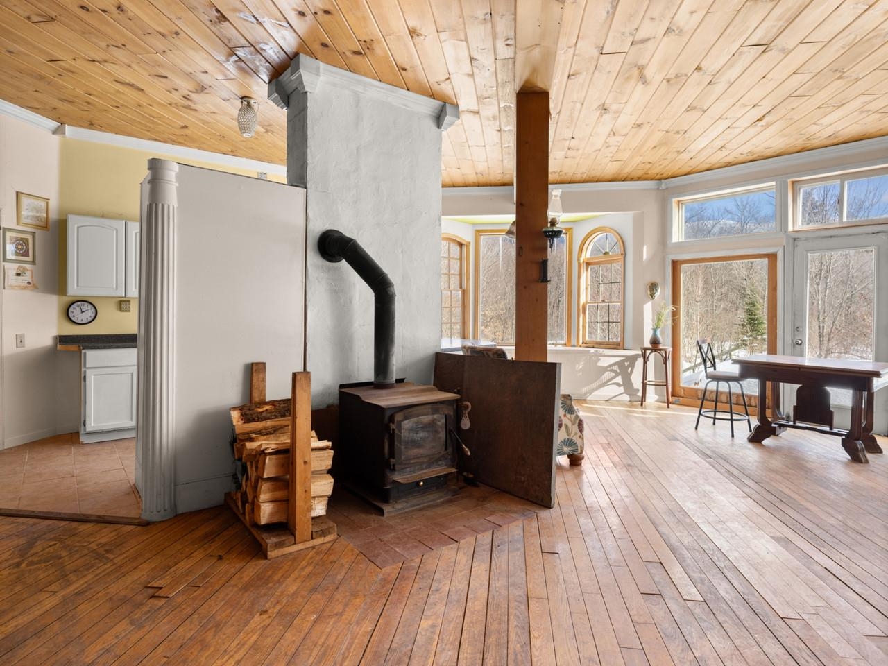 Open plan with large windows