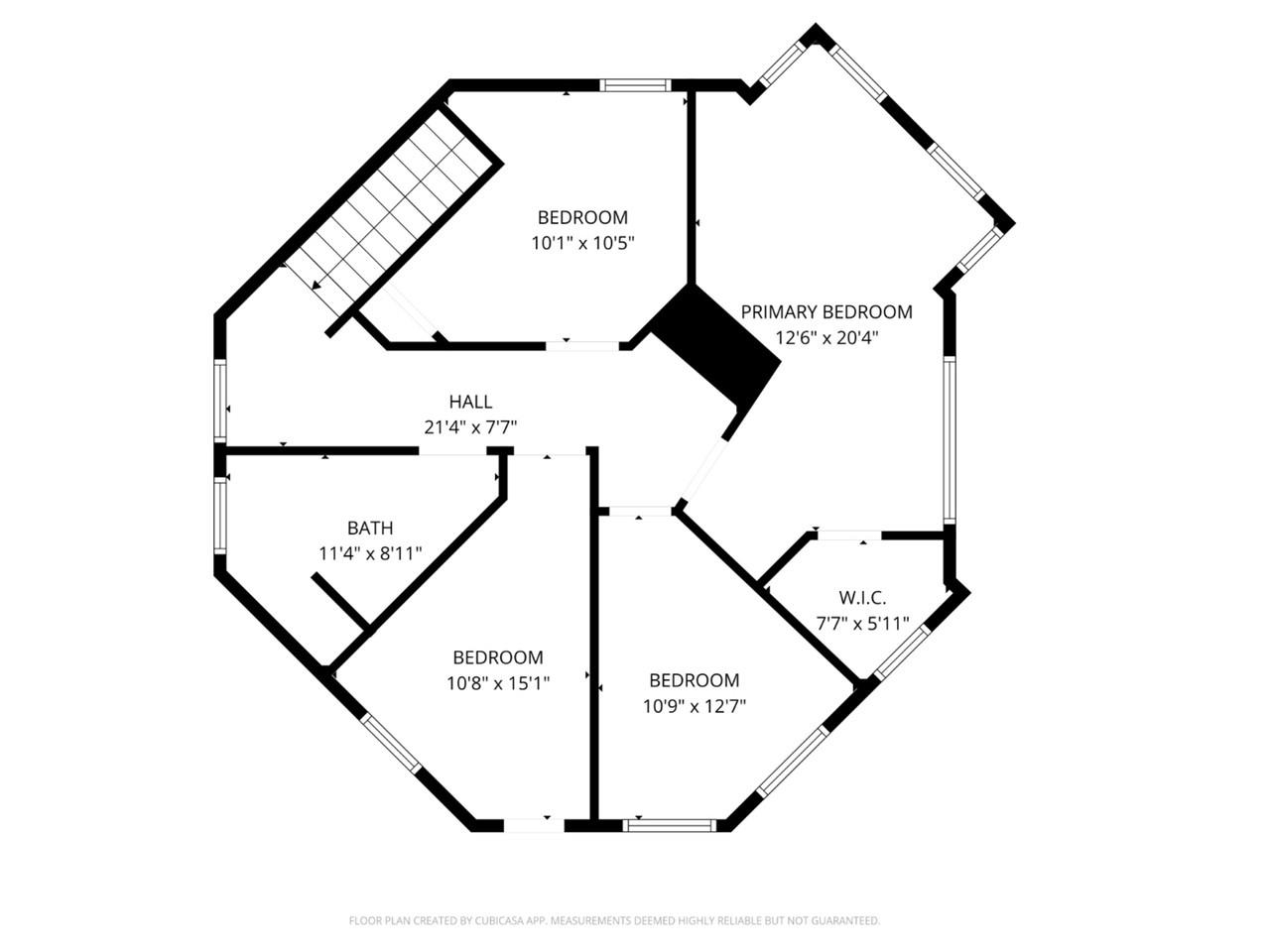 Spacious octagonal layout