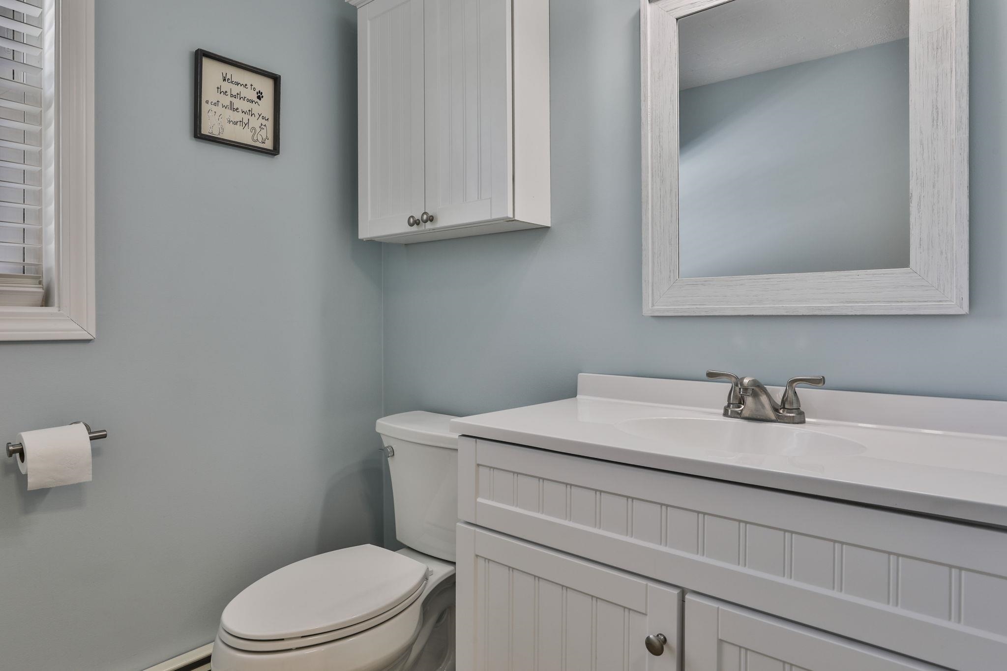 67 B Kienia Rd, Hudson, NH 03051