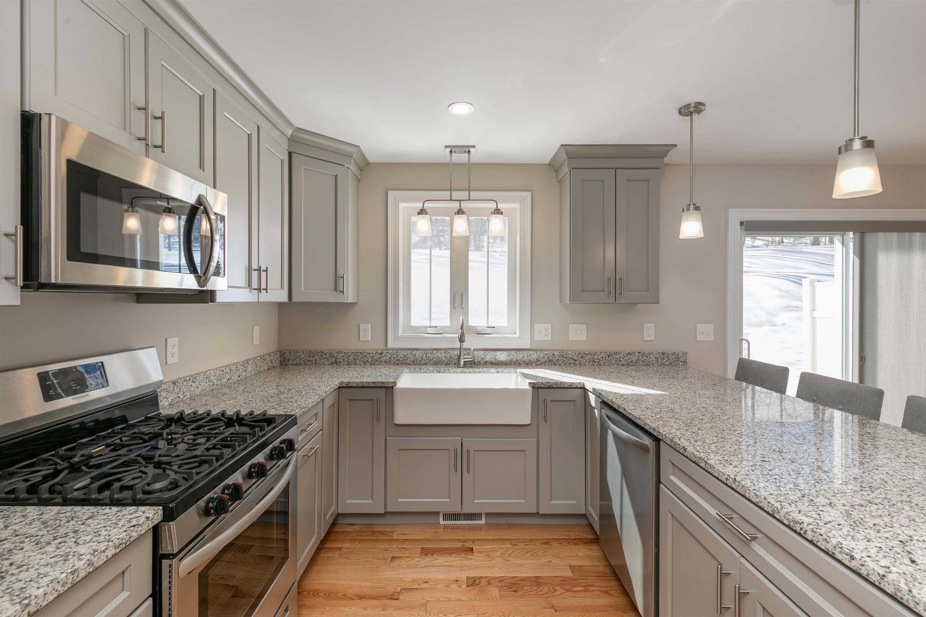 49 Tonella Rd, Milford, NH 03055