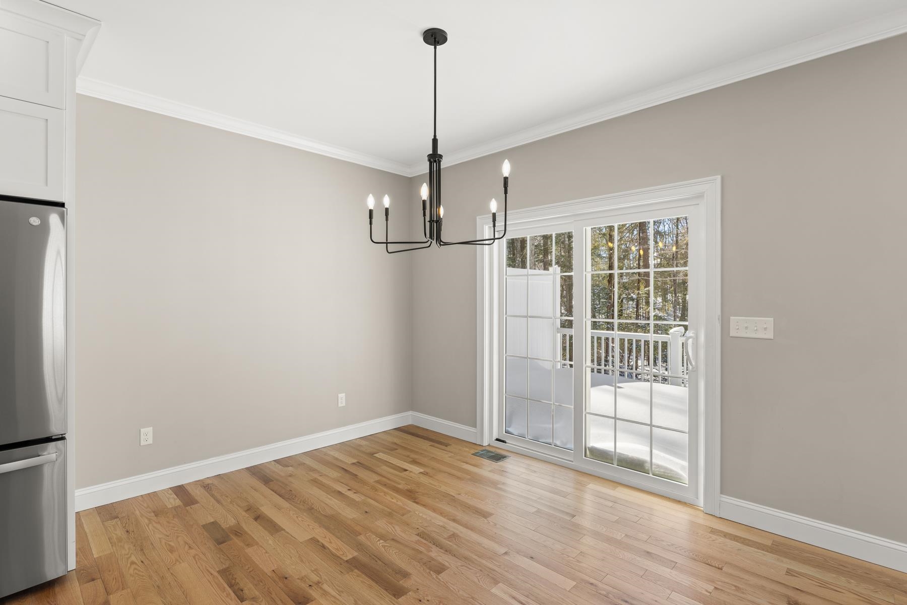 16 Porch Light Dr, Dover, NH 03820