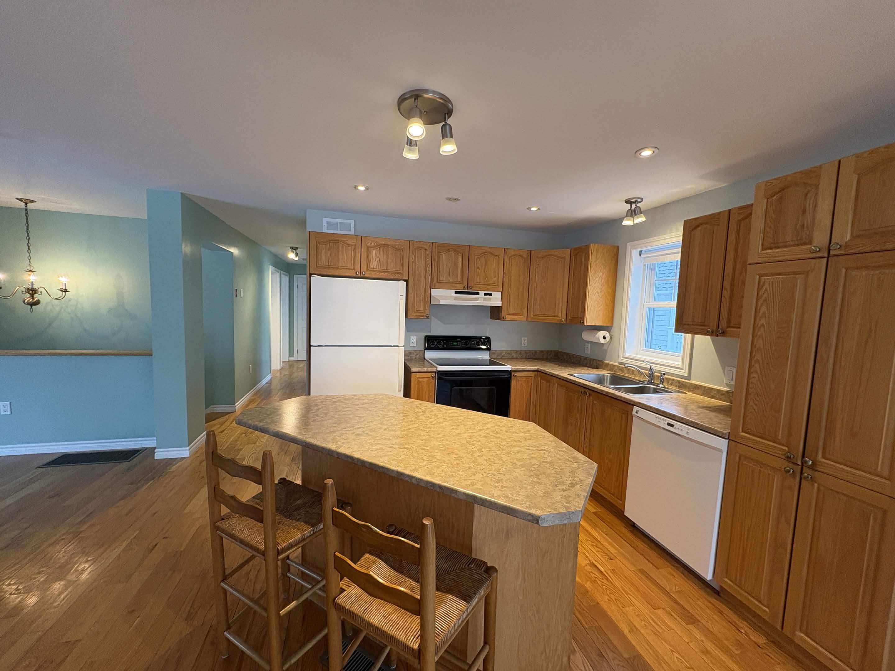 Homes for sale in Seabrook, NH | 78 Pembroke St, Seabrook, NH 03874 | MLS# 5078175