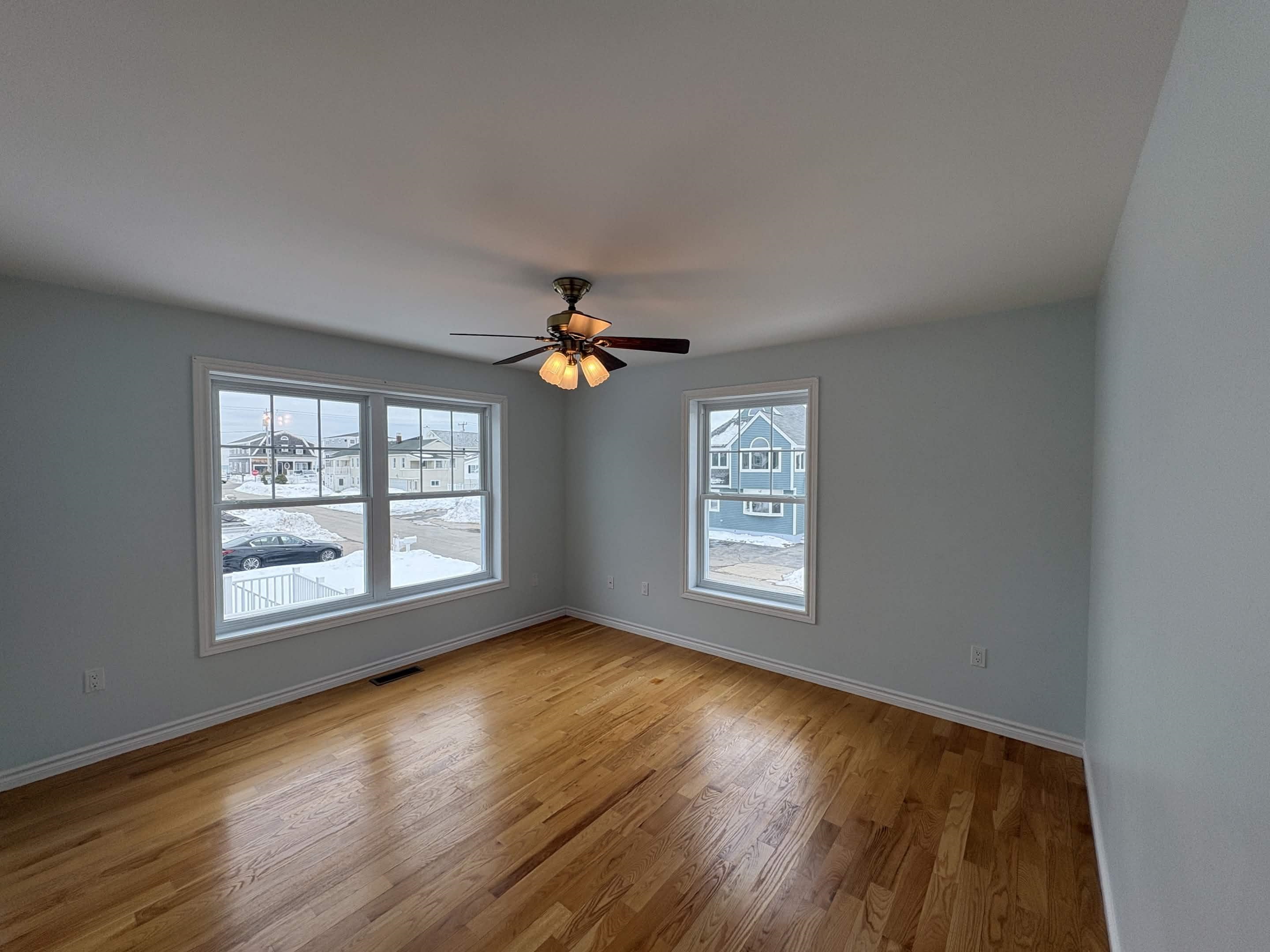 78 Pembroke St, Seabrook, NH 03874