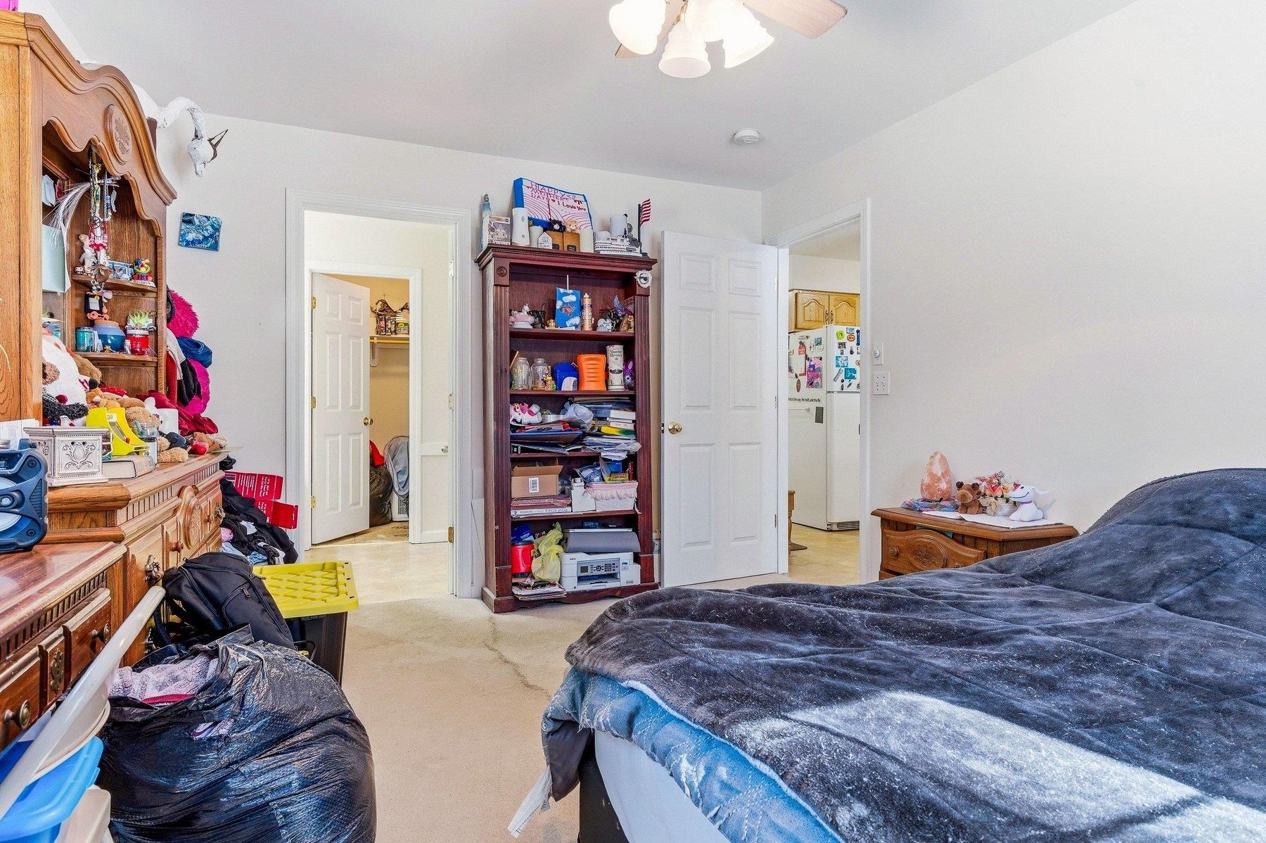 21 Barrington Cir, Ossipee, NH 03814