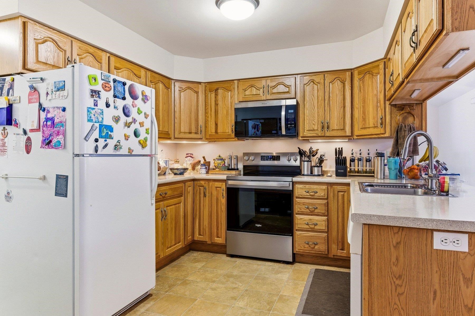 21 Barrington Circle — photo 3