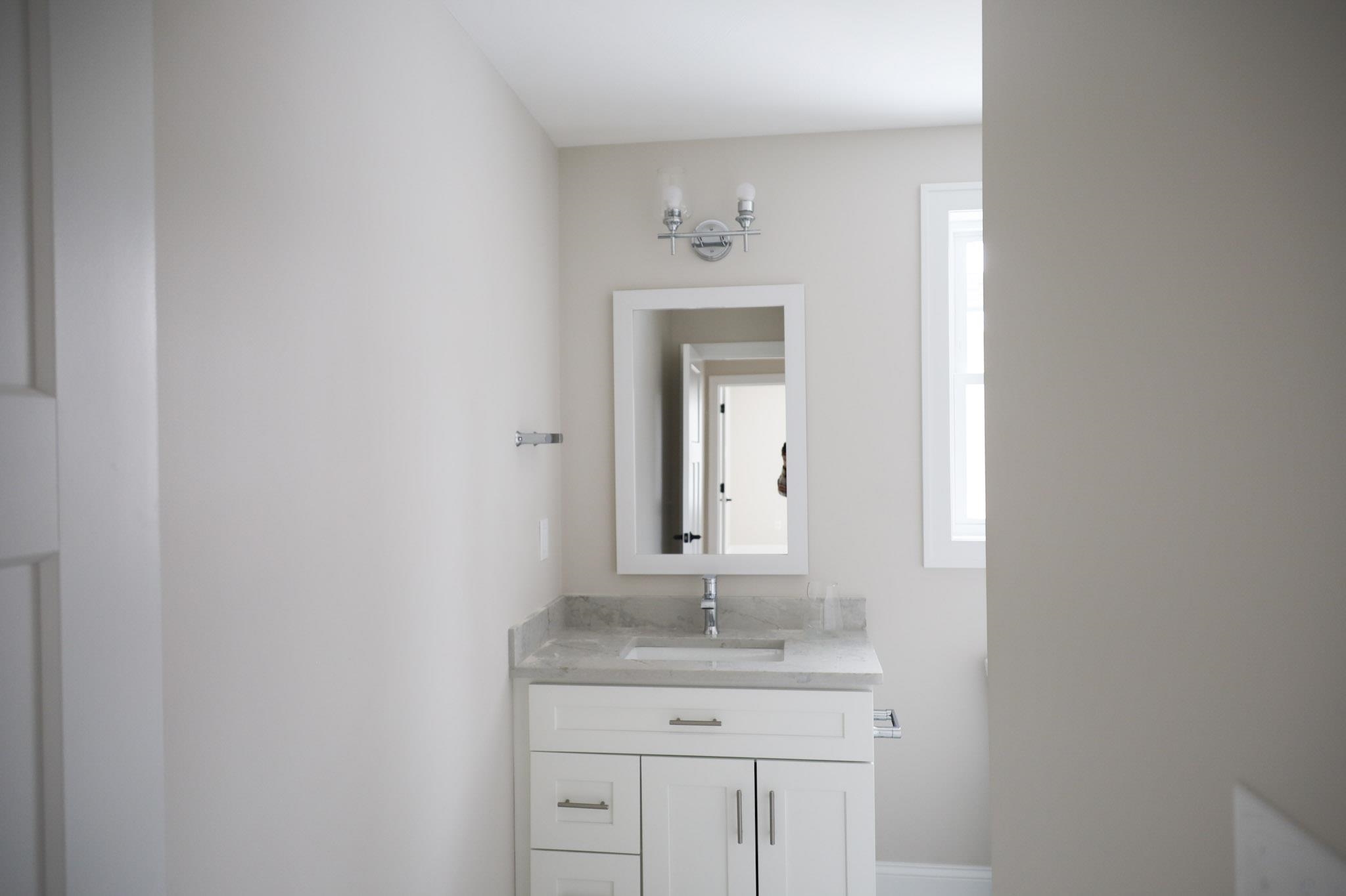 77 Wilderness Dr, Nashua, NH 03062