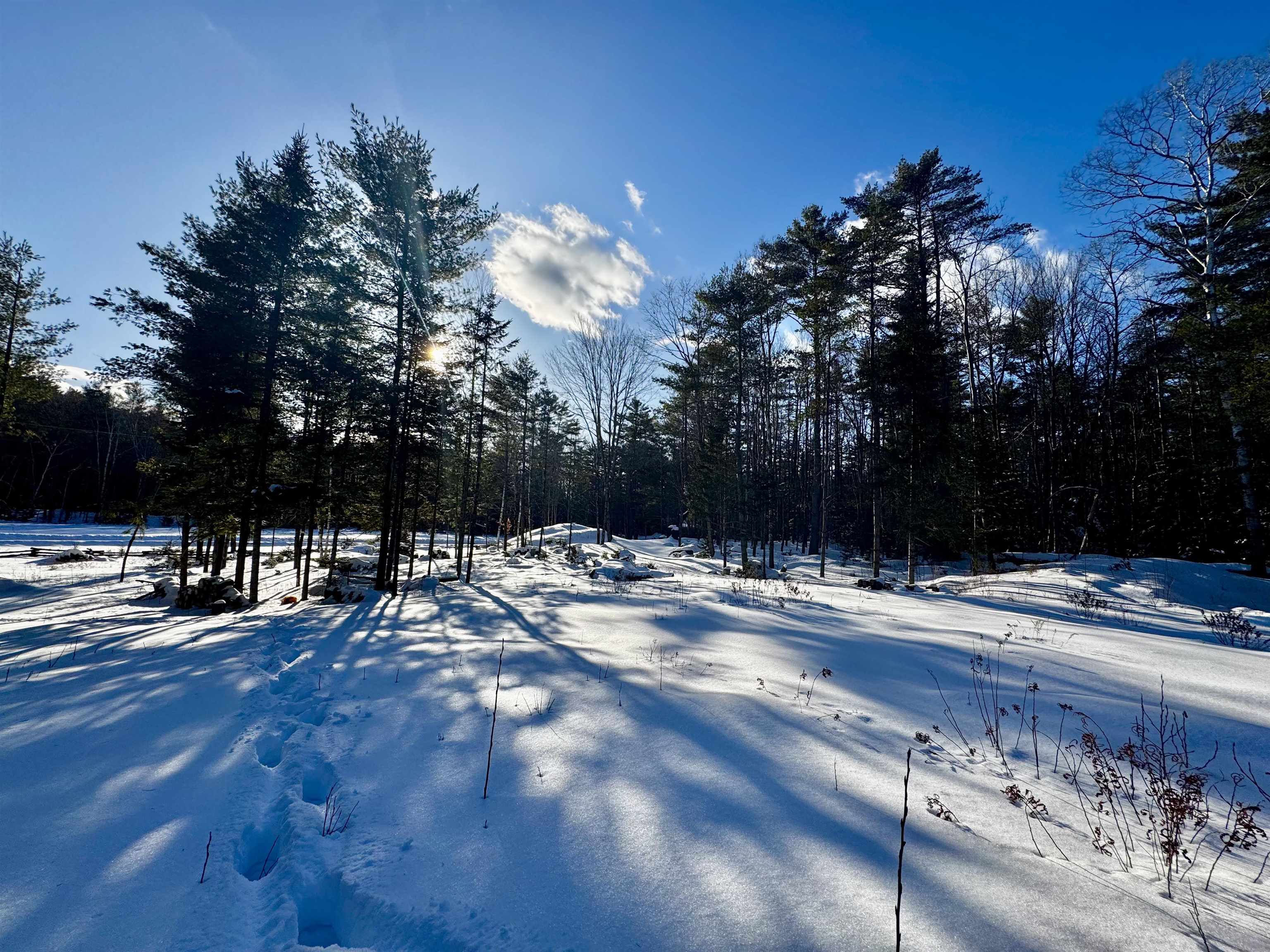 19 Lodge Ln, Haverhill, NH 03785