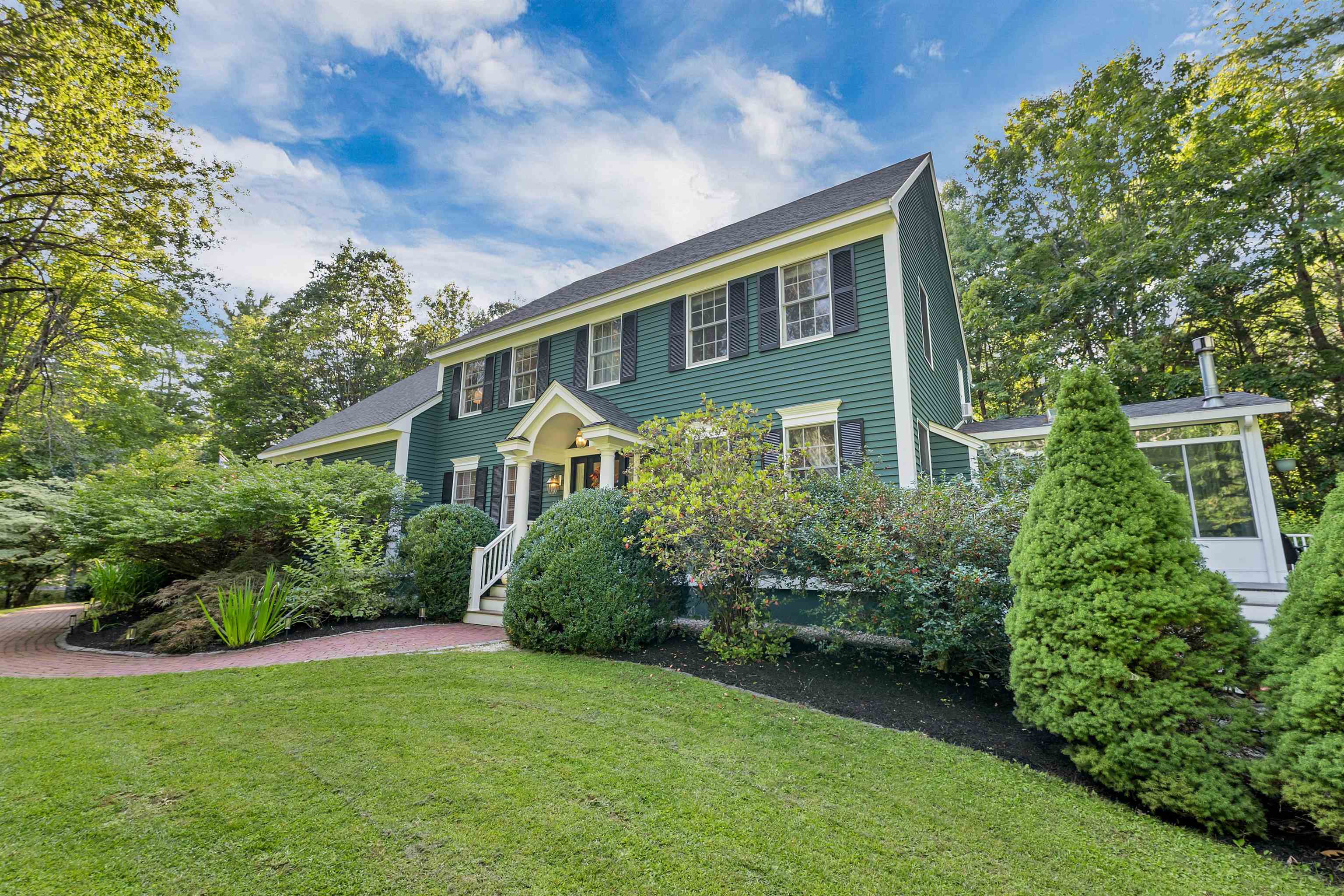 5 Ridge Rd, Newfields, NH 03856