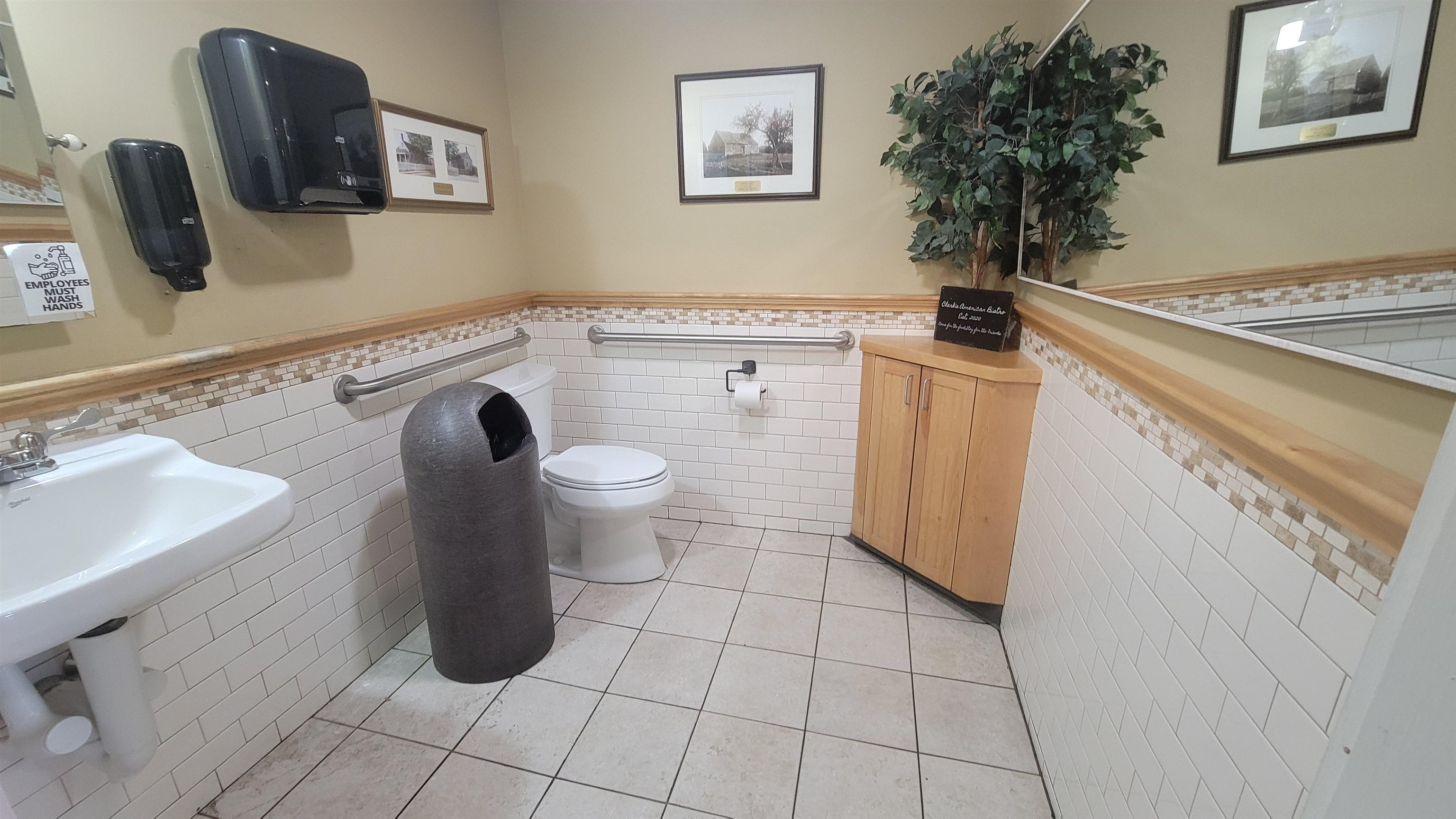 48 Main St, Durham, NH 03824