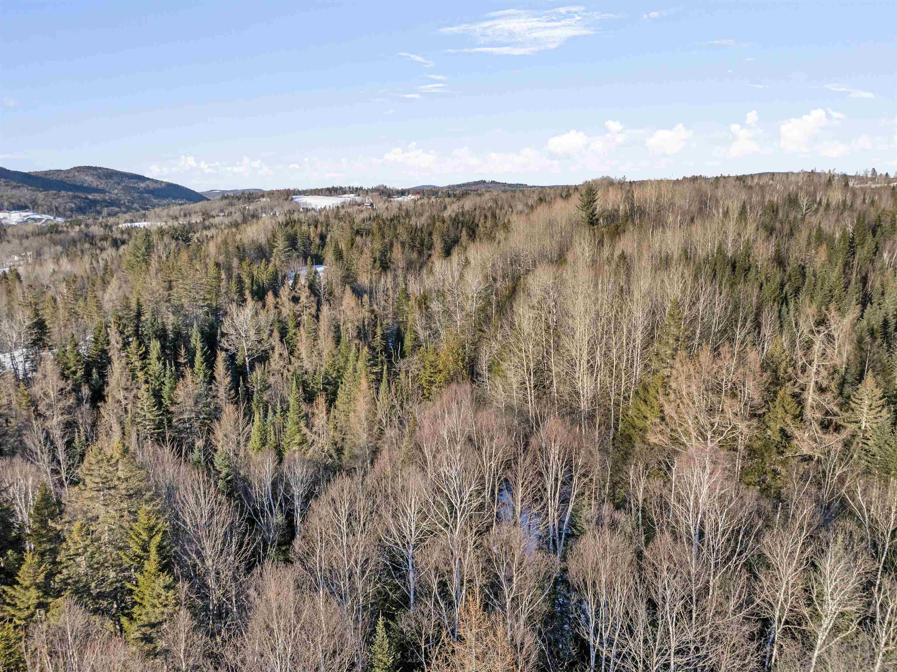 0 Mackinnon Rd, Colebrook, NH 03576