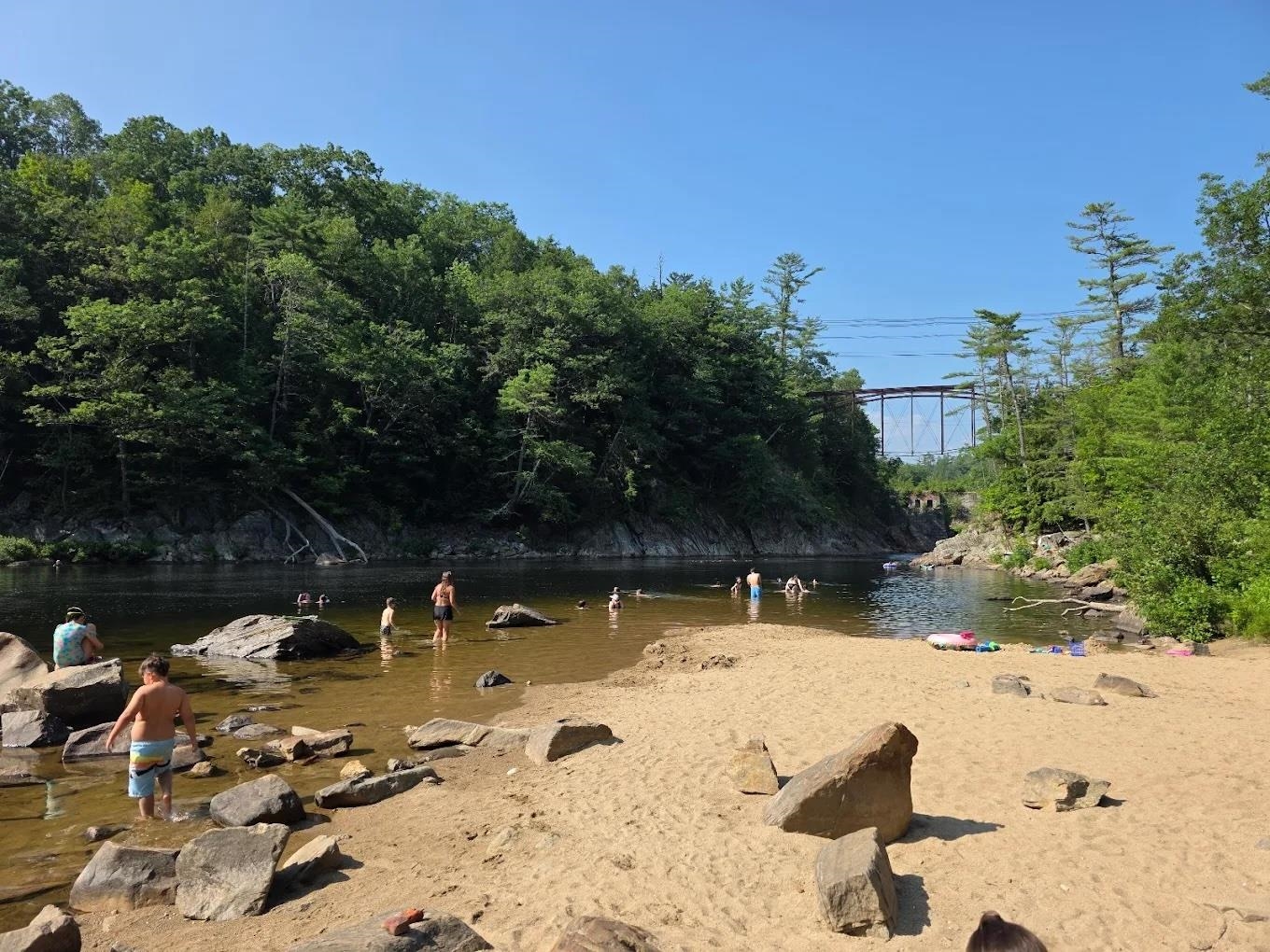 49 Nh Route 175, Campton, NH 03223