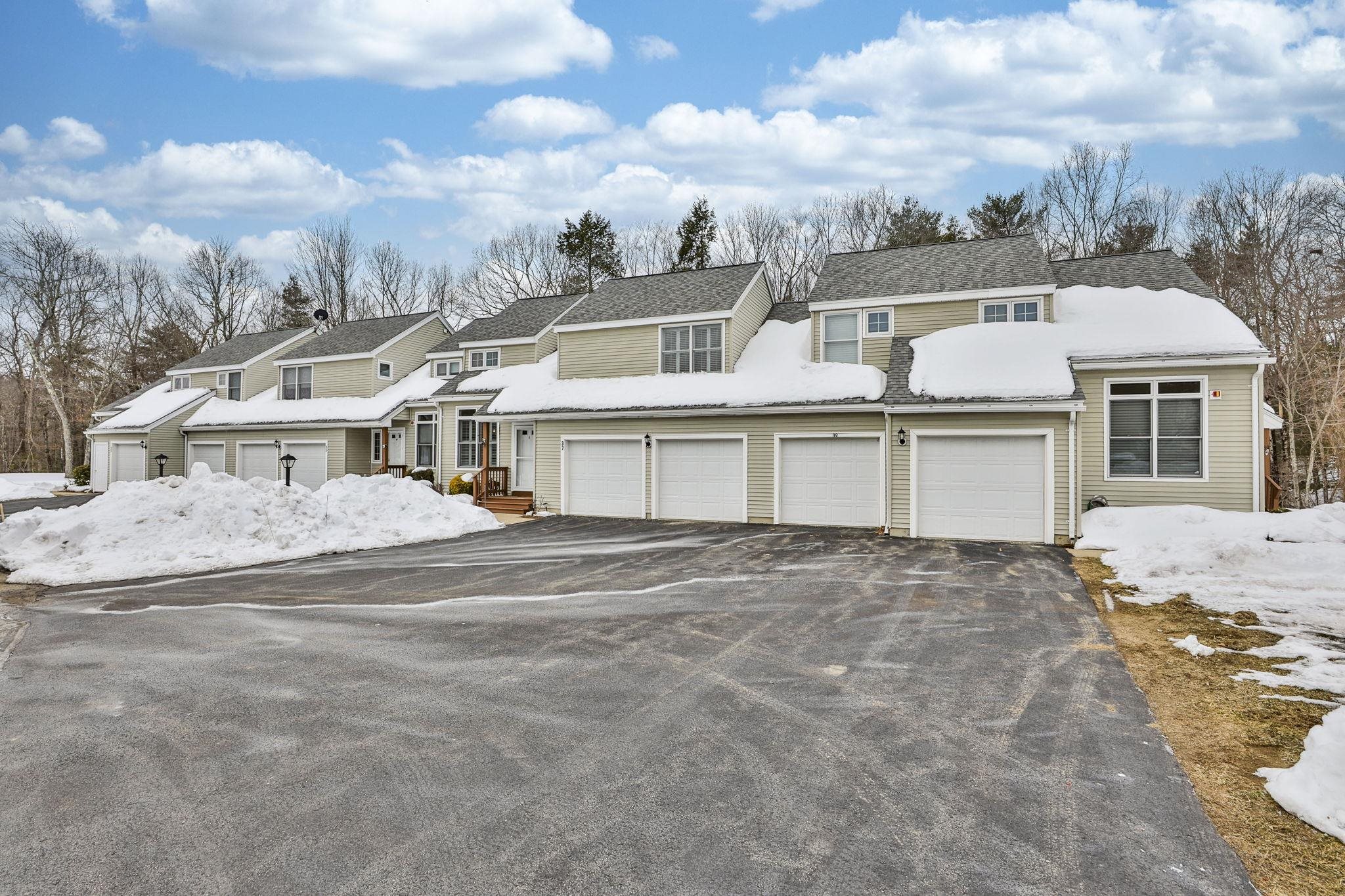 37 Coles Way, Atkinson, NH 03811