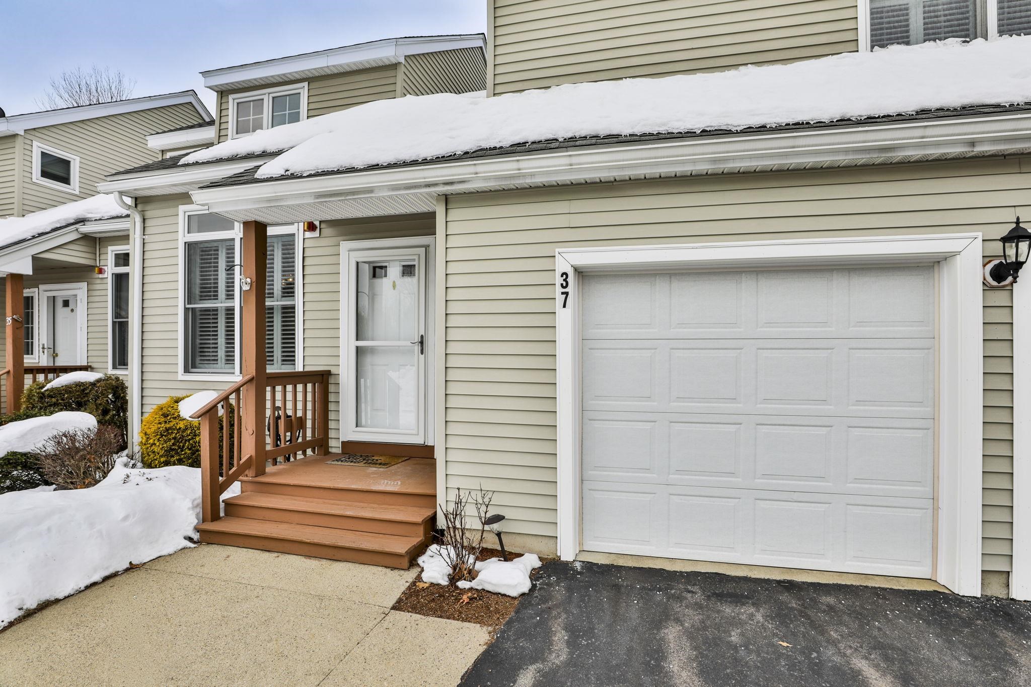 37 Coles Way, Atkinson, NH 03811