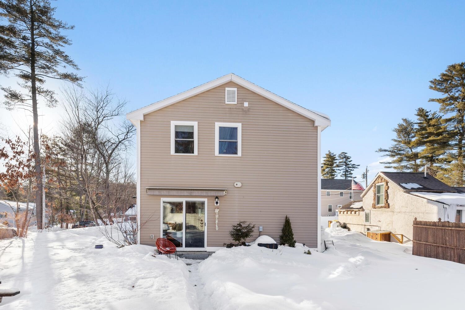 15 King St, Salem, NH 03079