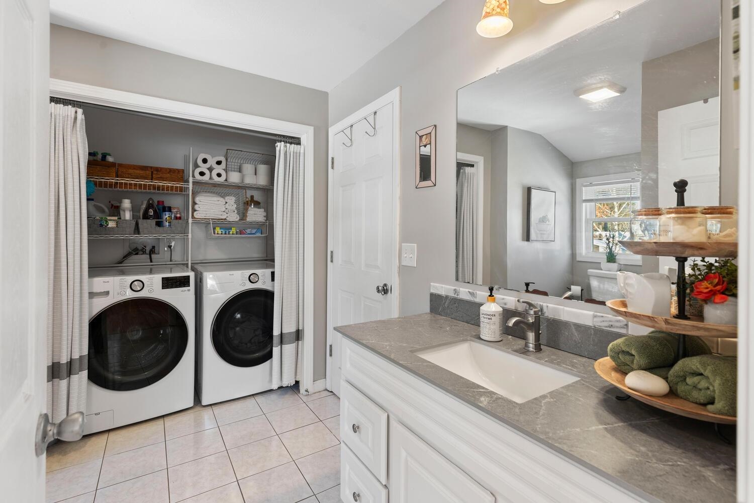 15 King St, Salem, NH 03079