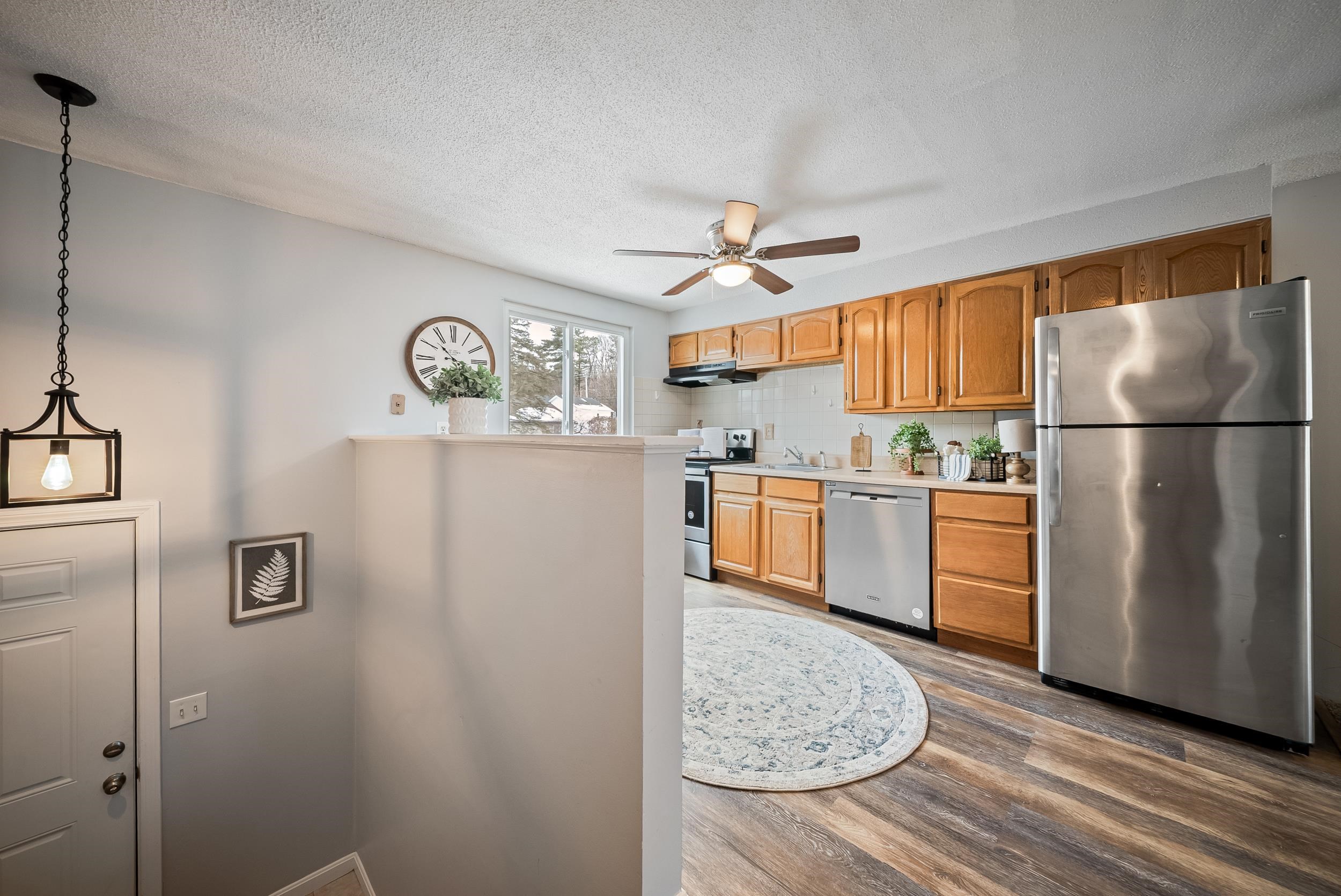 Homes for sale in Manchester, NH | 905 Mammoth Rd #5, Manchester, NH 03104 | MLS# 5078233