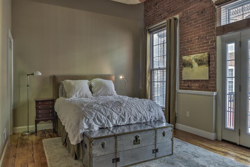 8 Main St, Jaffrey, NH 03452