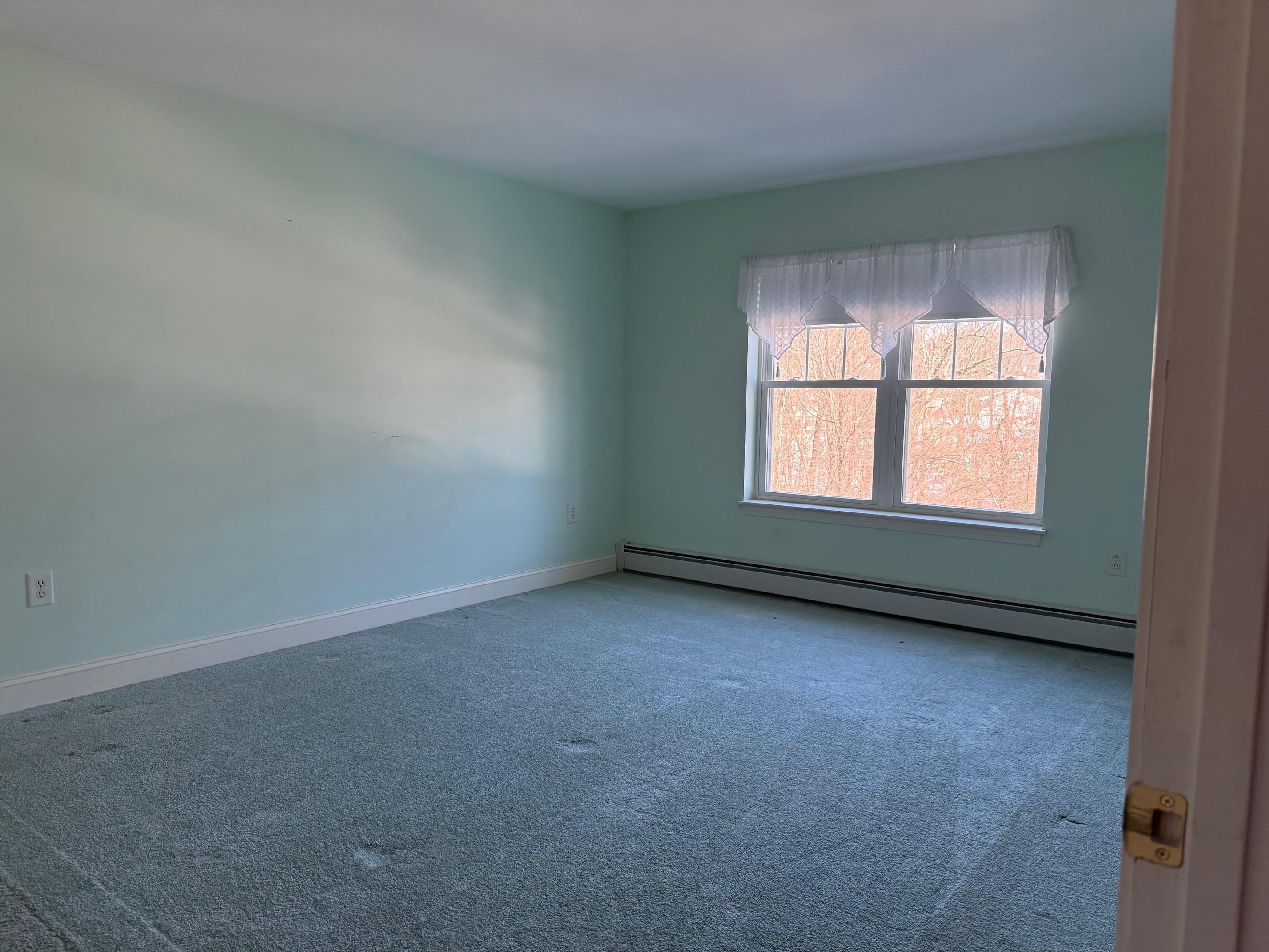 265 Edward J Roy Dr, Manchester, NH 03104