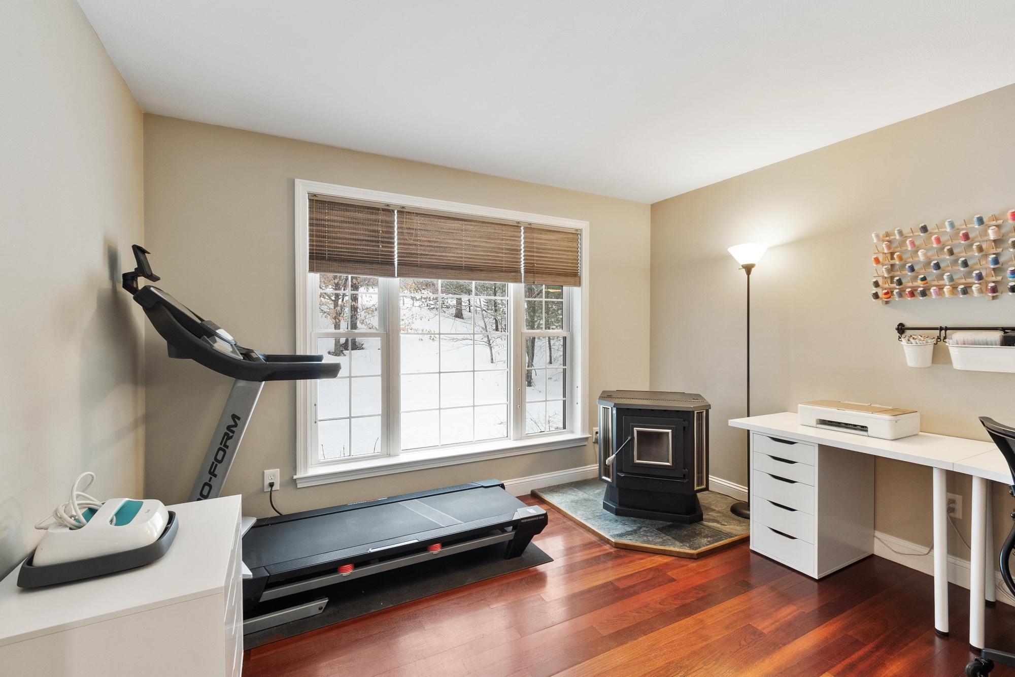 12 Glastombury Dr, Sandown, NH 03873