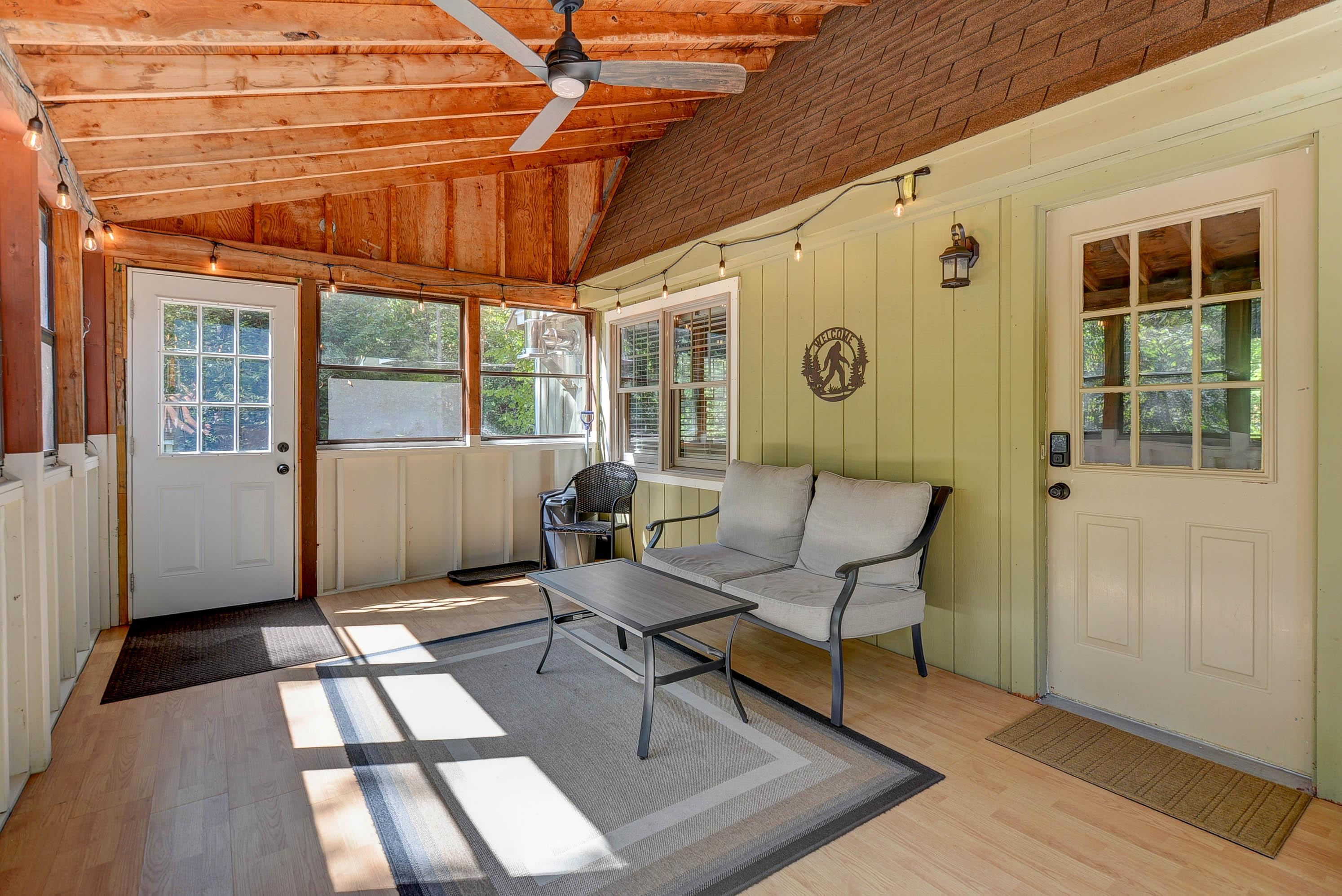 464 Town Hall Rd, Bartlett, NH 03845