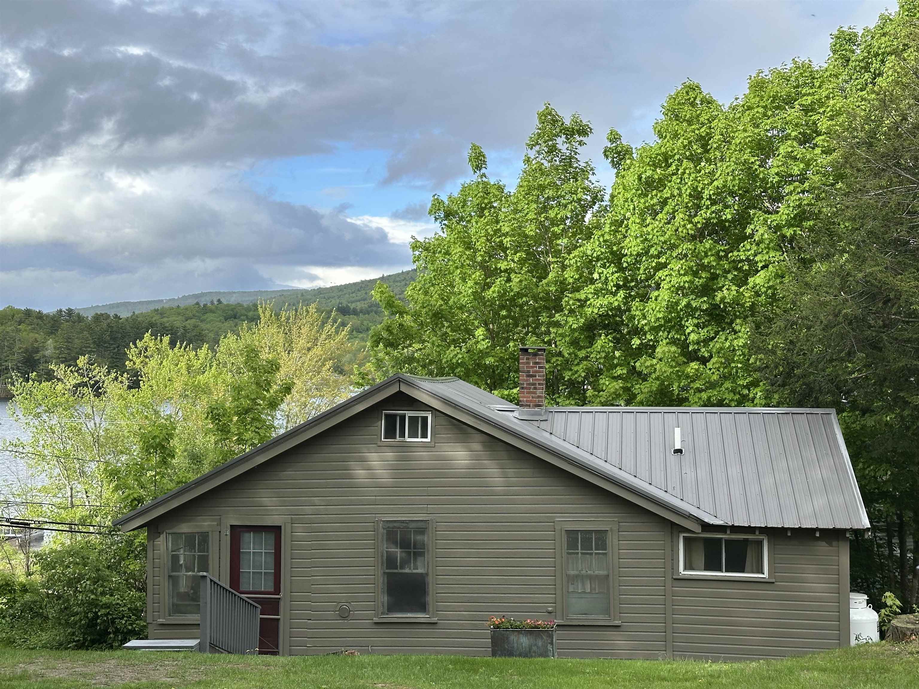 26 Don Gerry Rd, Bristol, NH 03222