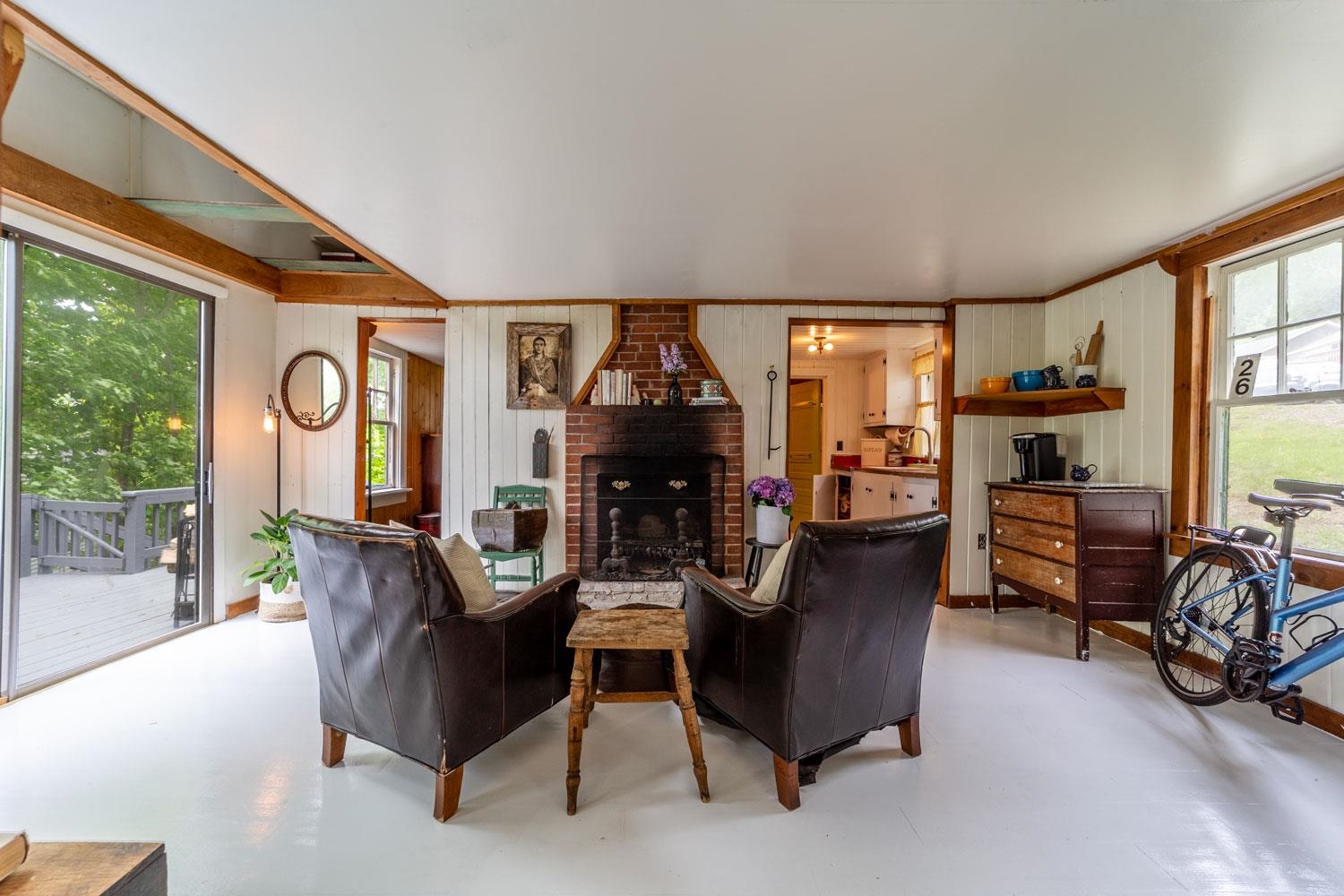 26 Don Gerry Rd, Bristol, NH 03222