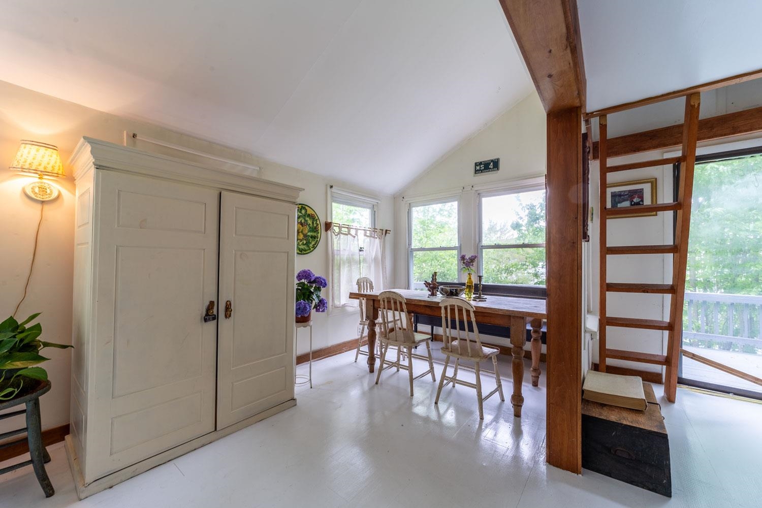 26 Don Gerry Rd, Bristol, NH 03222