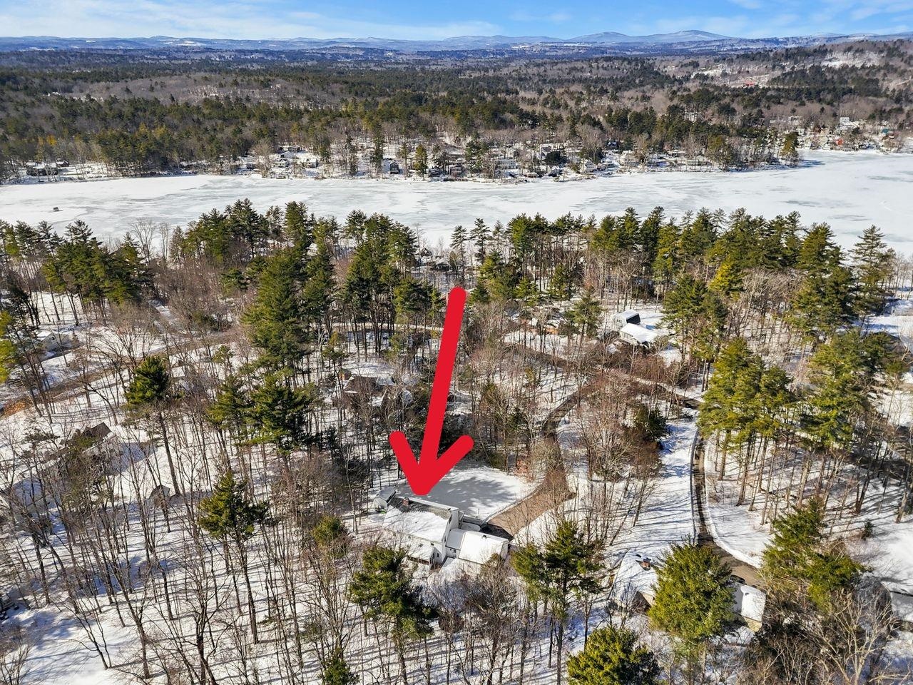 6 Autumn Ln, Merrimack, NH 03054