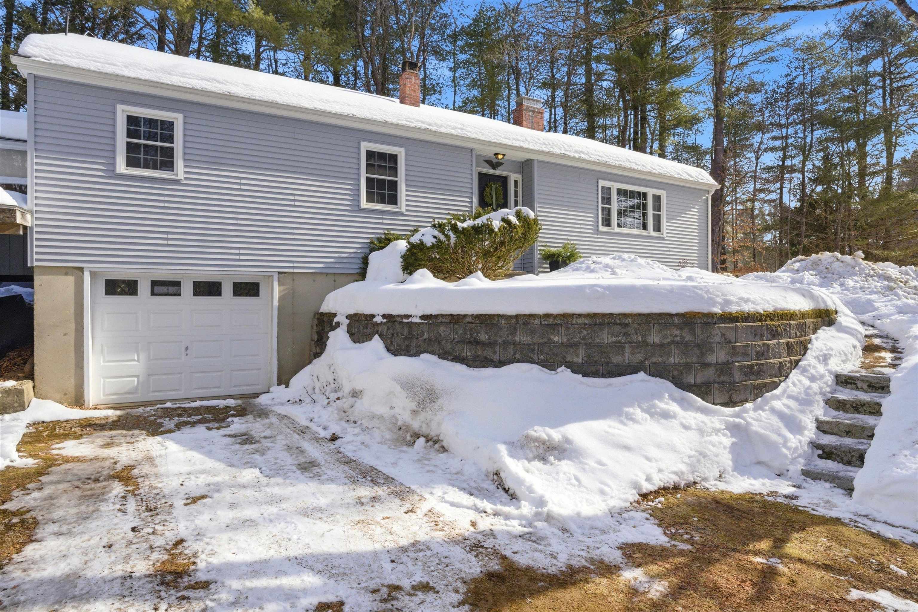 67 Swiggey Brook Rd, Chichester, NH 03258