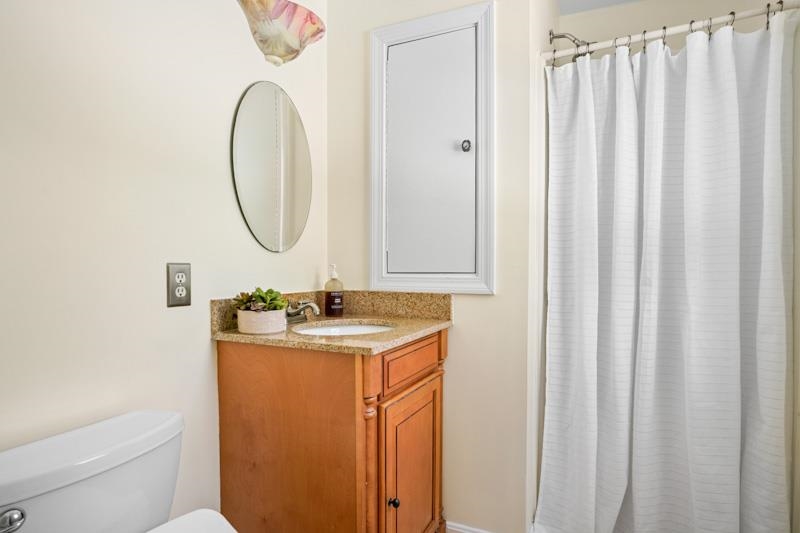 20 Greatstone Dr, Merrimack, NH 03054