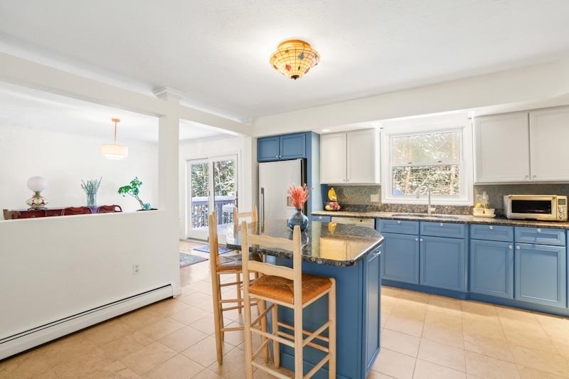 20 Greatstone Dr, Merrimack, NH 03054