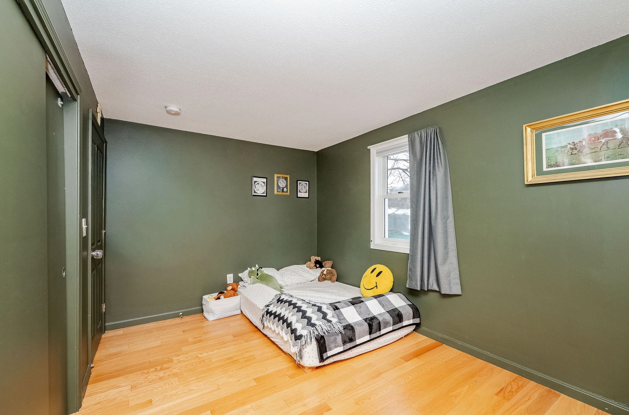 5 Kirsten Ave, Rochester, NH 03867