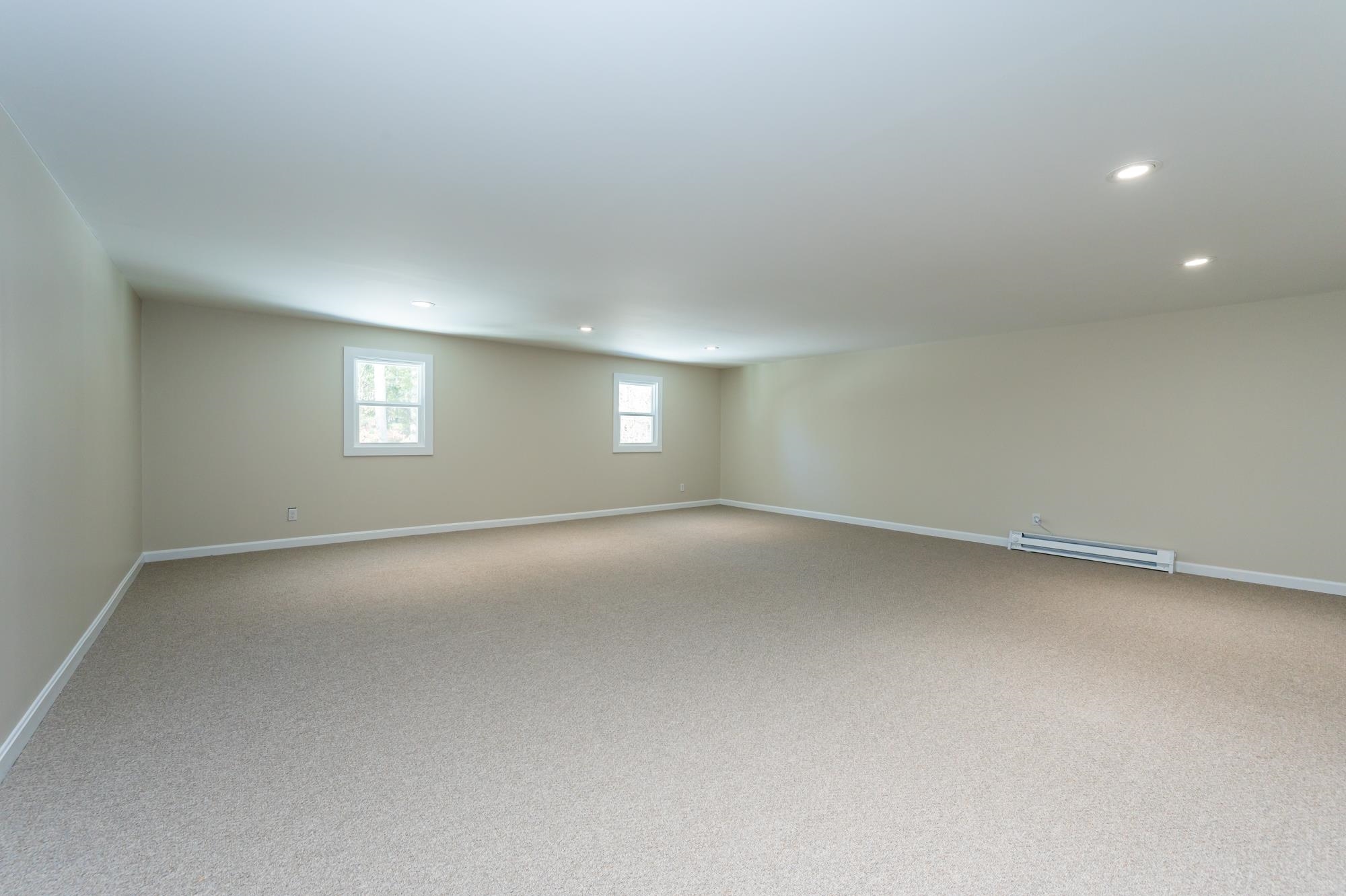 449 Silver Lake Rd, Hollis, NH 03049