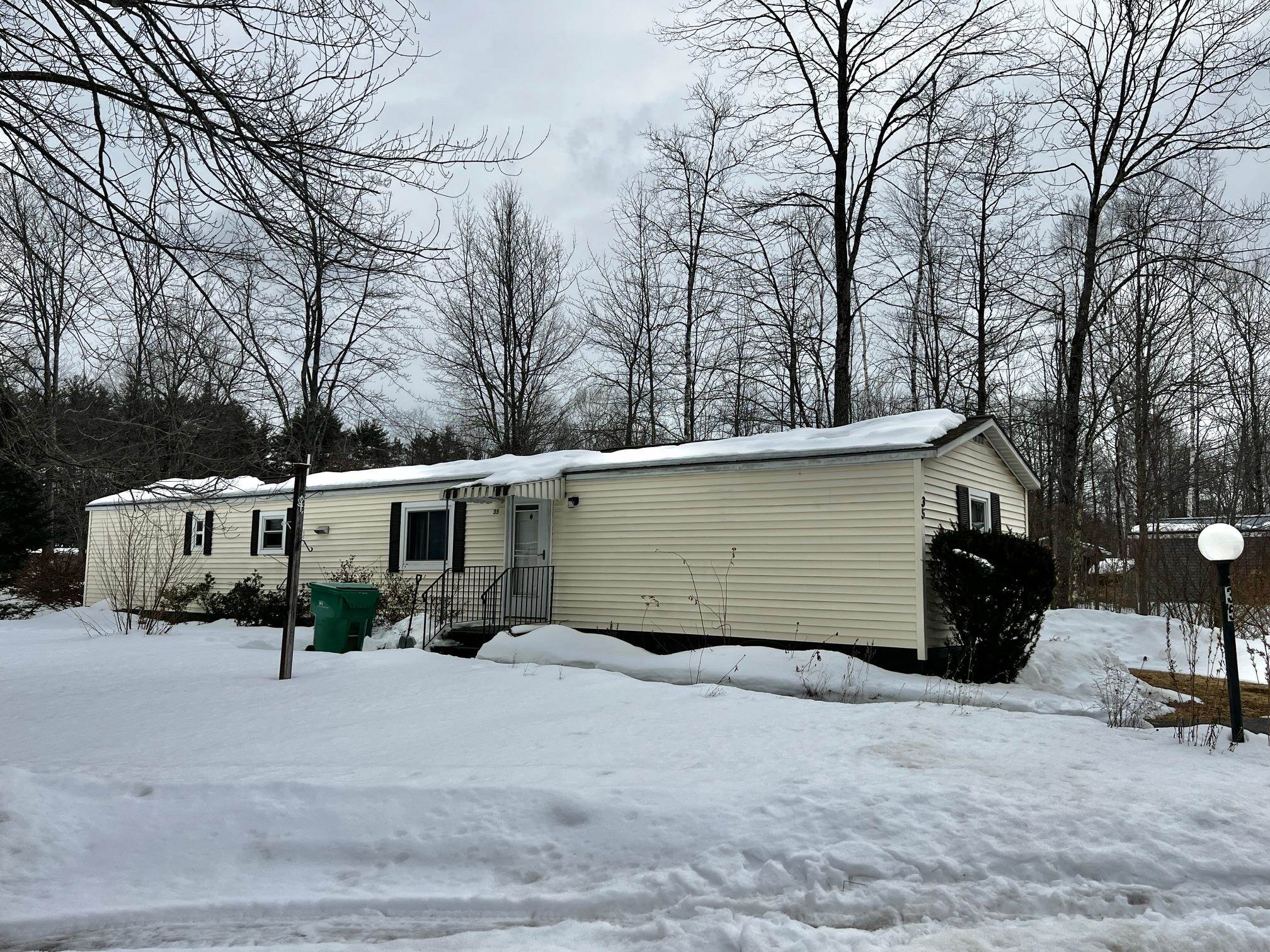 35 Brownstone Ln, Rochester, NH 03867