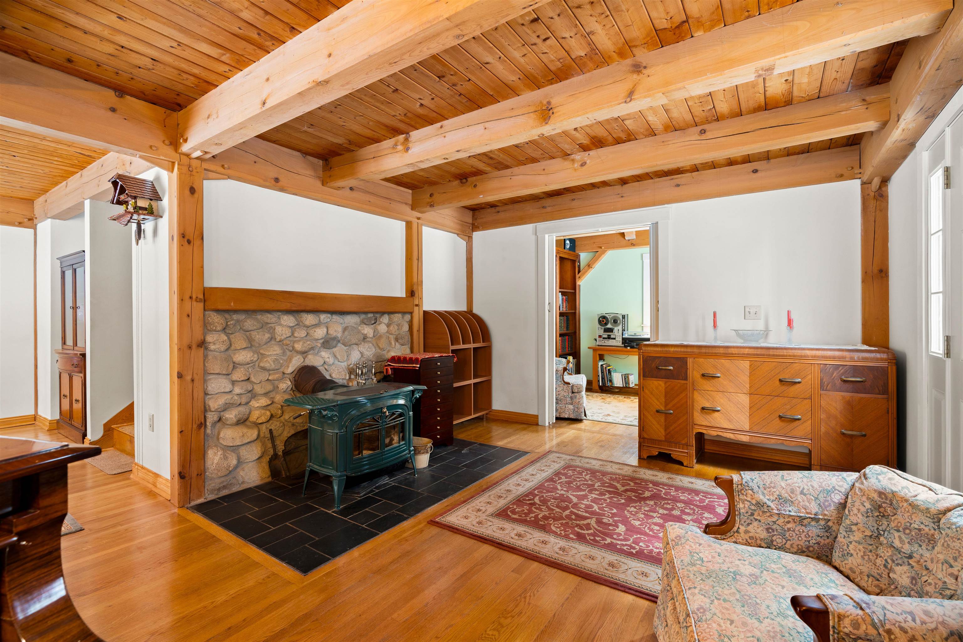 61 Russell Hill Rd, Brookline, NH 03033