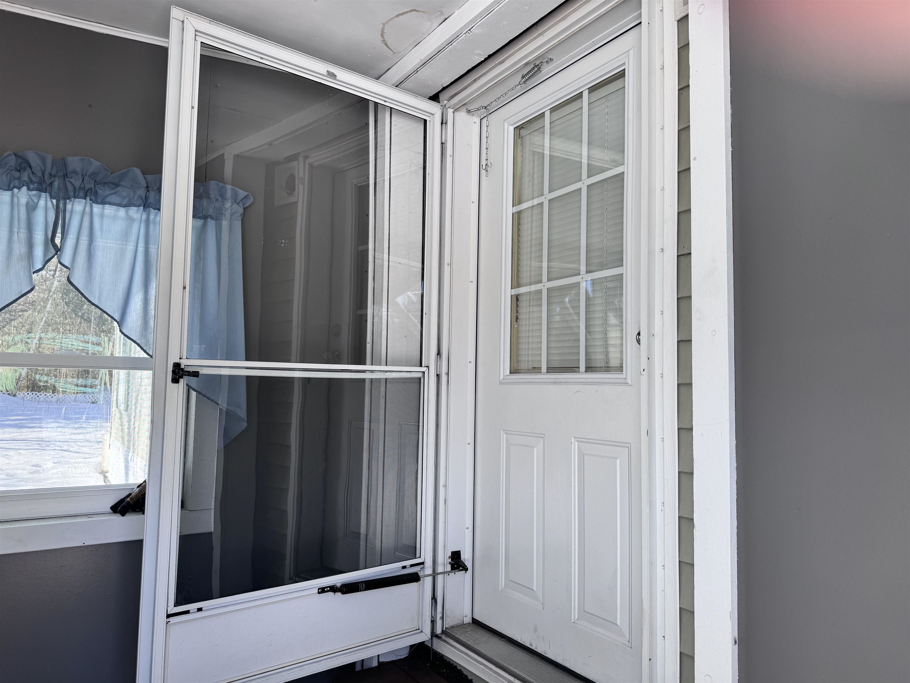 27 Fairway Ave, Newport, NH 03773