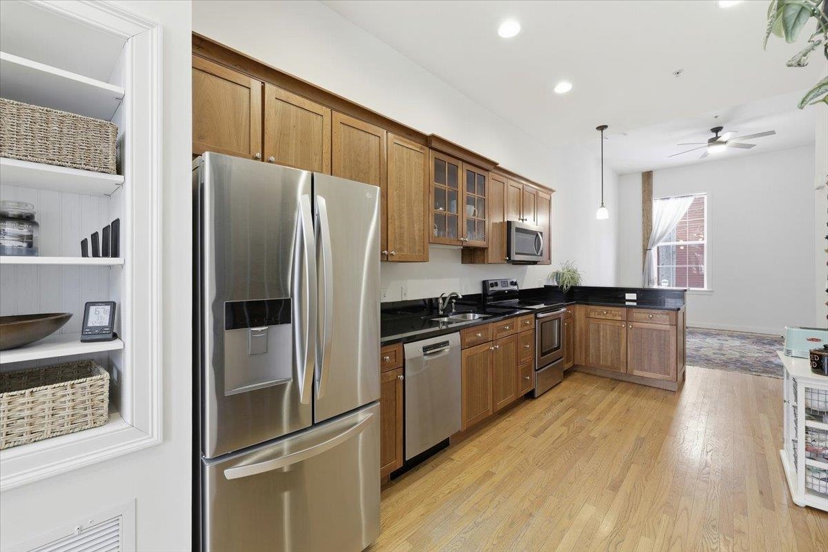 14 Knight St, Concord, NH 03301