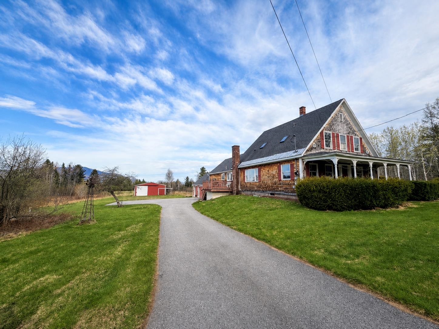 1376 Presidential Hw, Jefferson, NH 03583