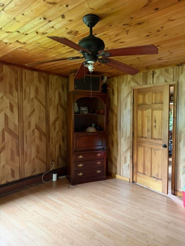 1376 Presidential Hw, Jefferson, NH 03583