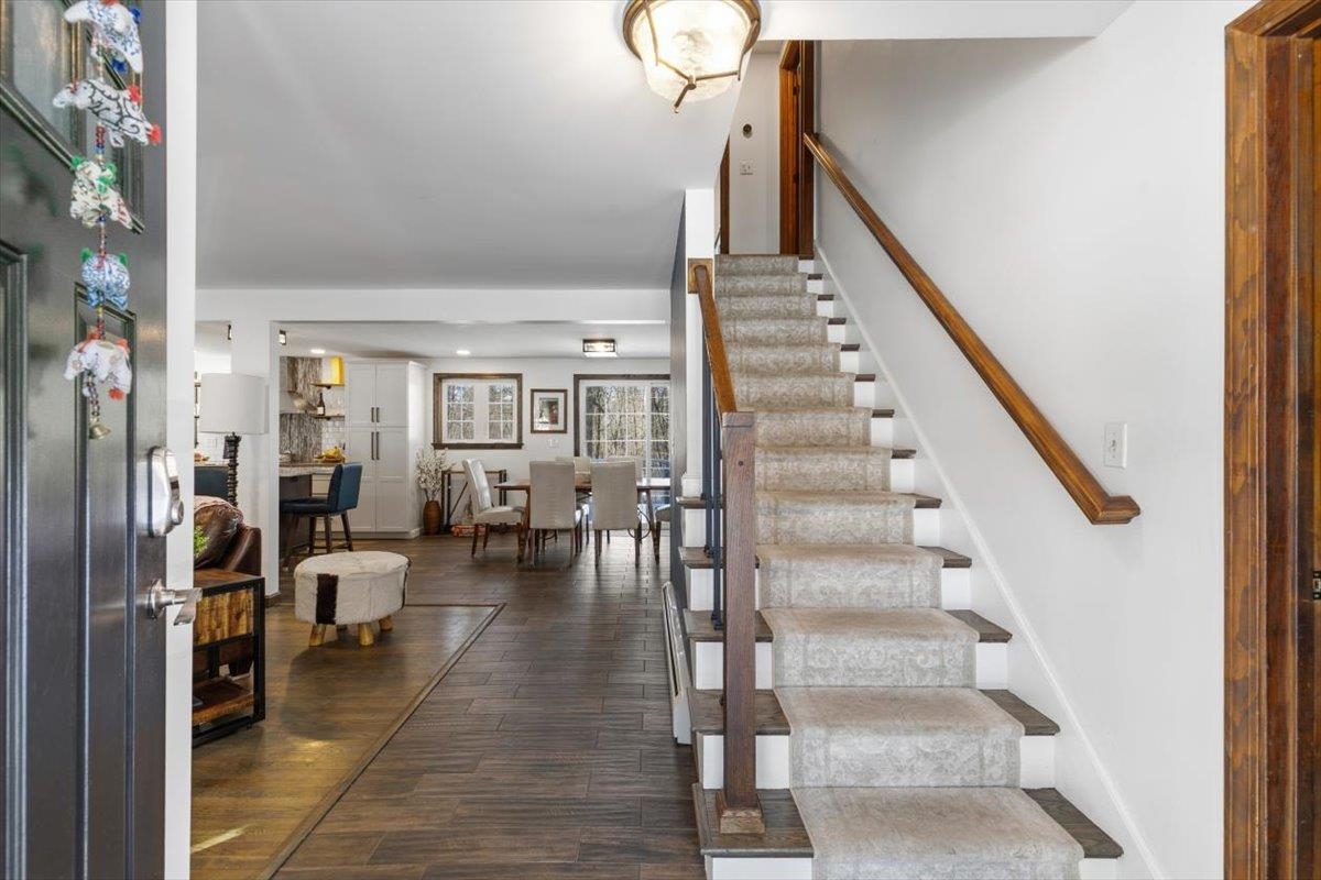 11 Farview Hill Rd, Atkinson, NH 03811