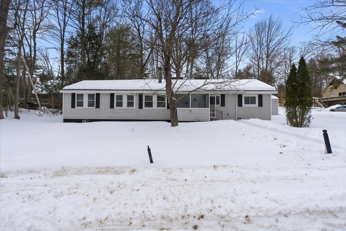 16 Robin Ln, Moultonborough, NH 03254