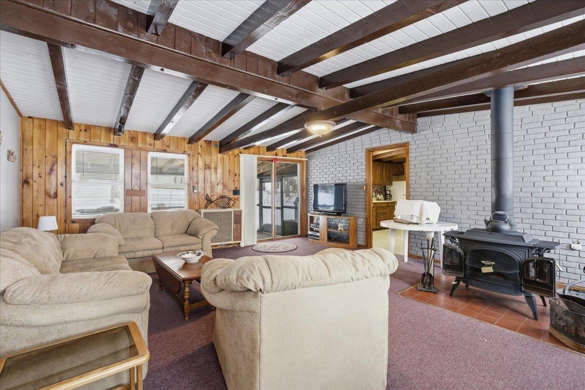 16 Robin Ln, Moultonborough, NH 03254