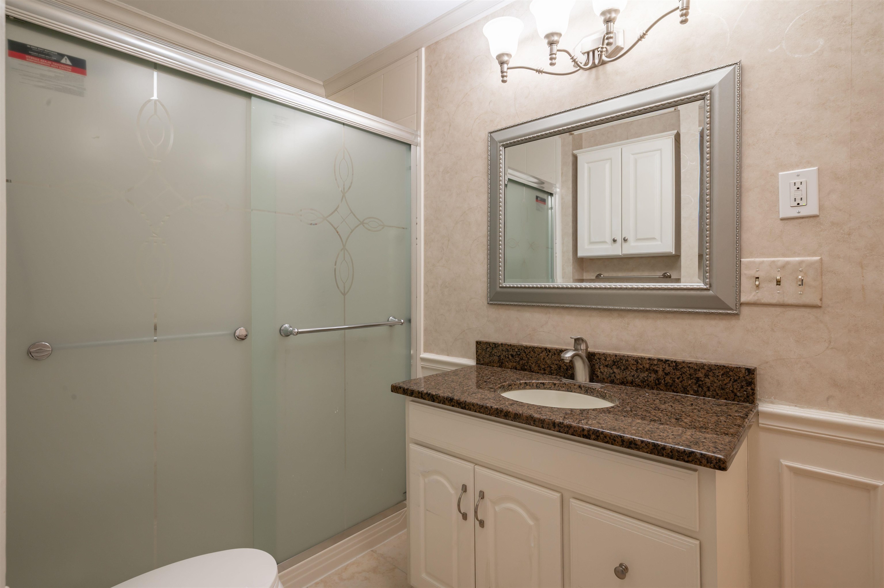 33 Spit Brook Rd, Nashua, NH 03060